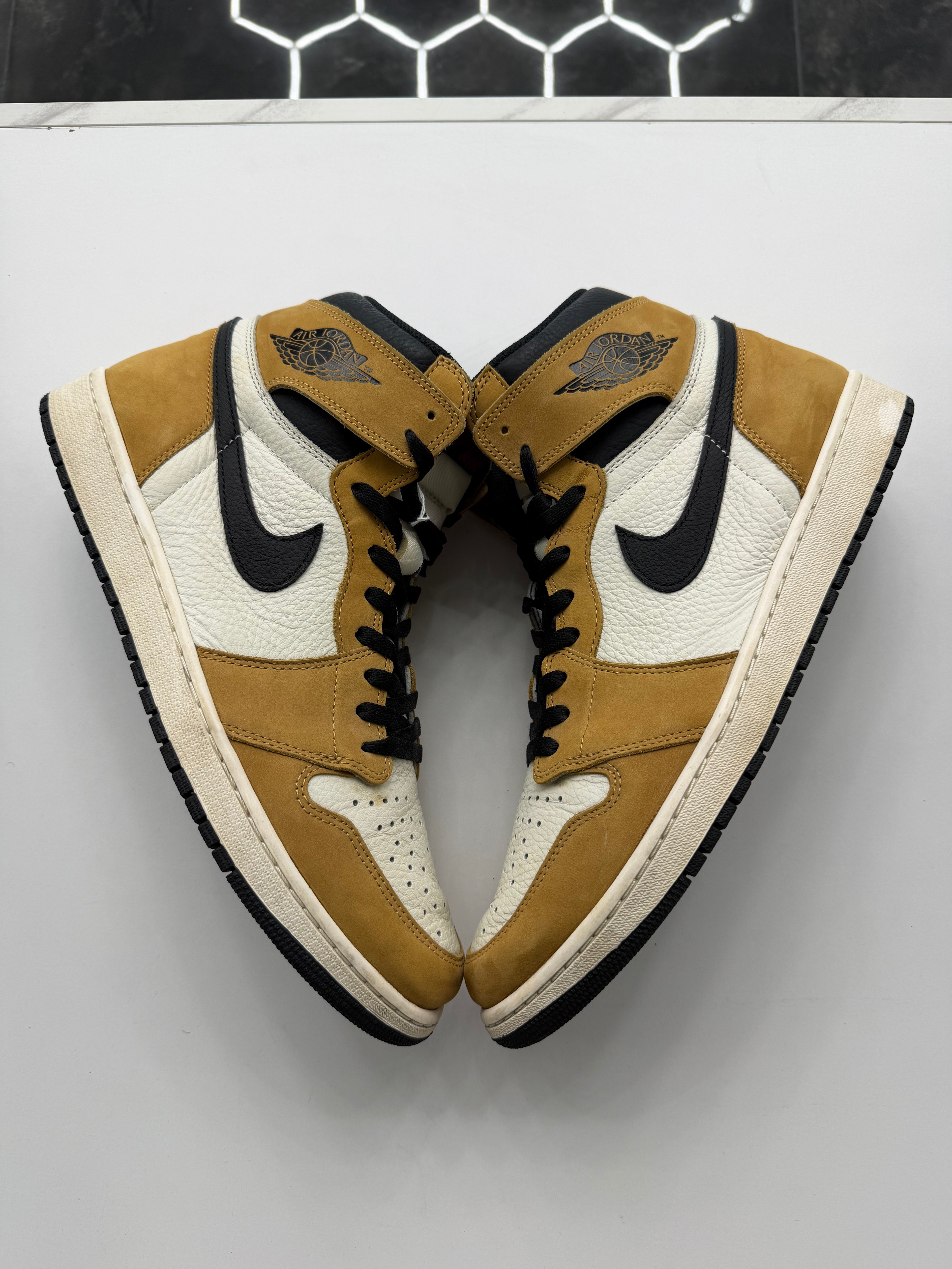 Jordan 1 Retro High OG "Rookie of the Year" (NO BOX)