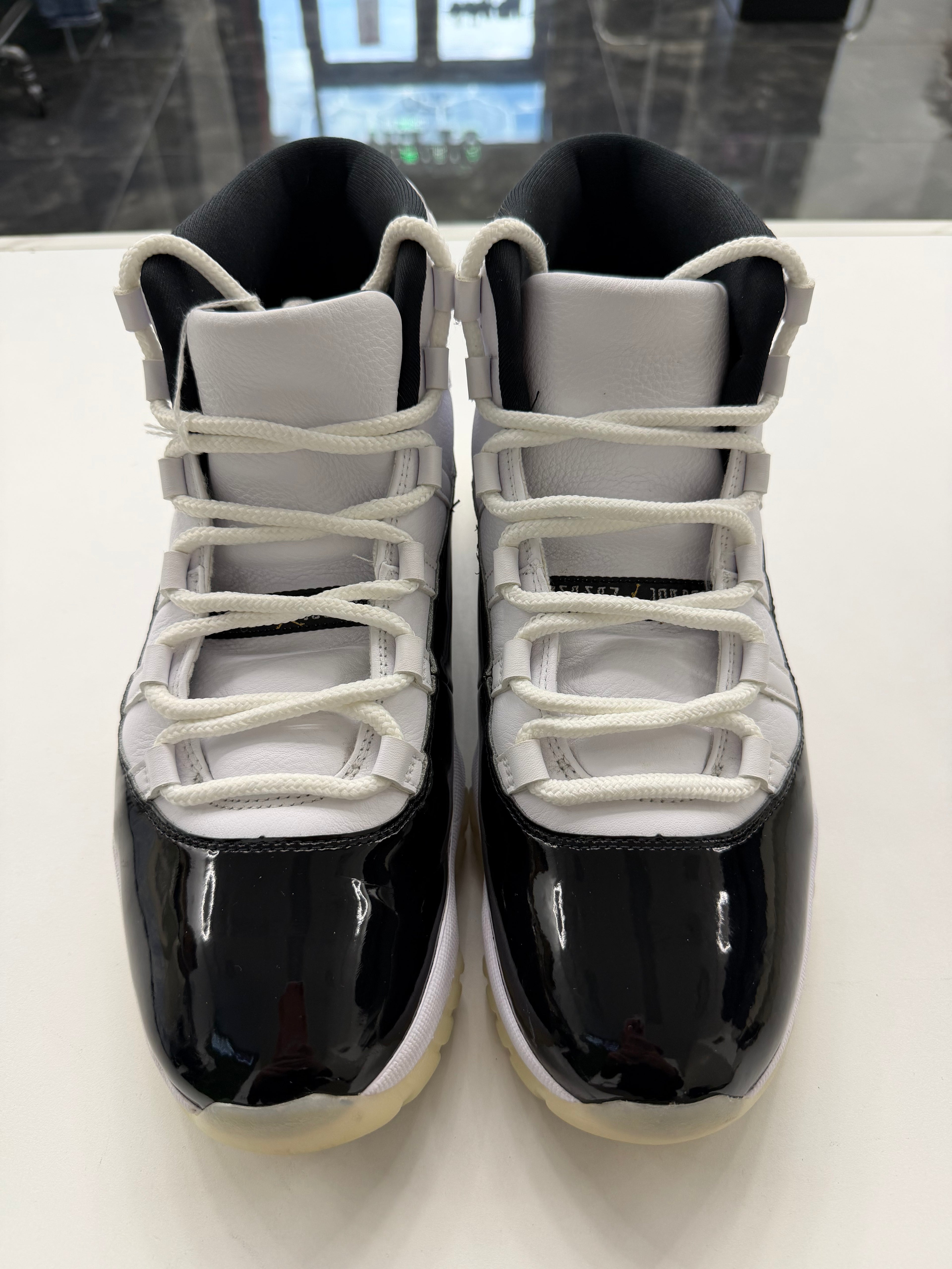 Jordan 11 Retro "Gratitude / Defining Moments" (NO BOX)