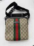 Gucci Web GG Supreme Flat Messenger
