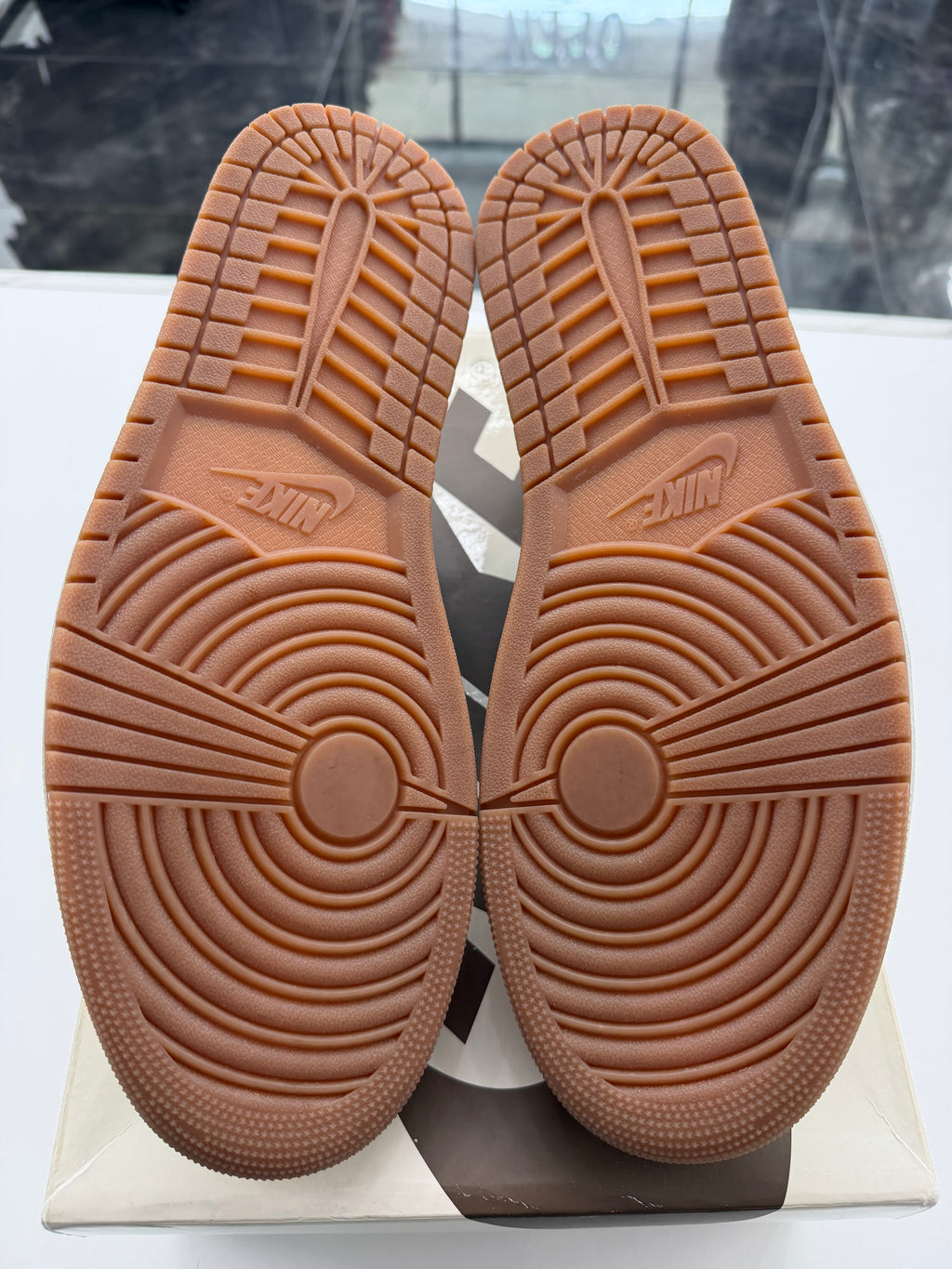 Jordan 1 Retro Low OG SP Travis Scott Canary (Women’s)