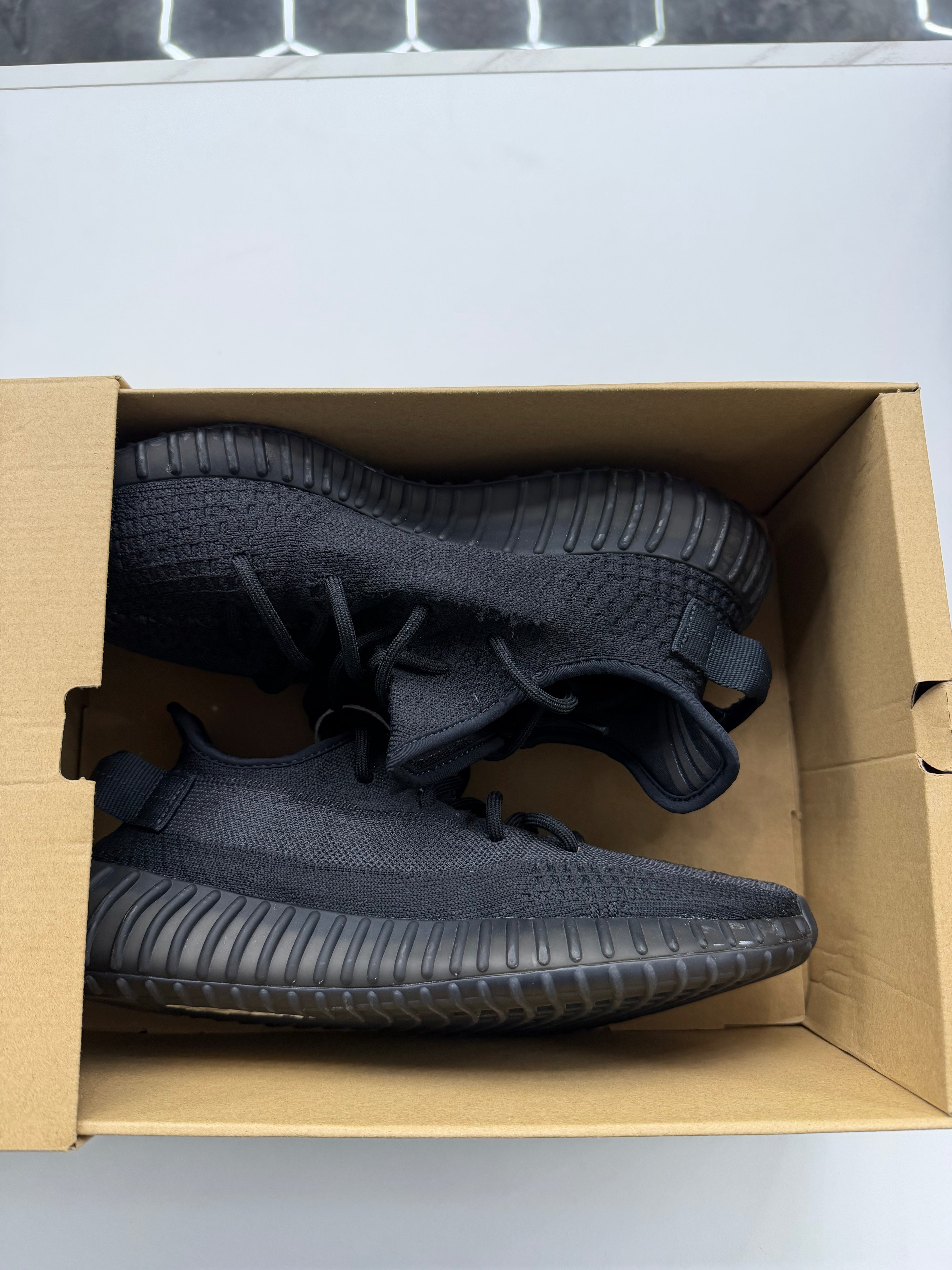 Adidas Yeezy 350 V2 Onyx