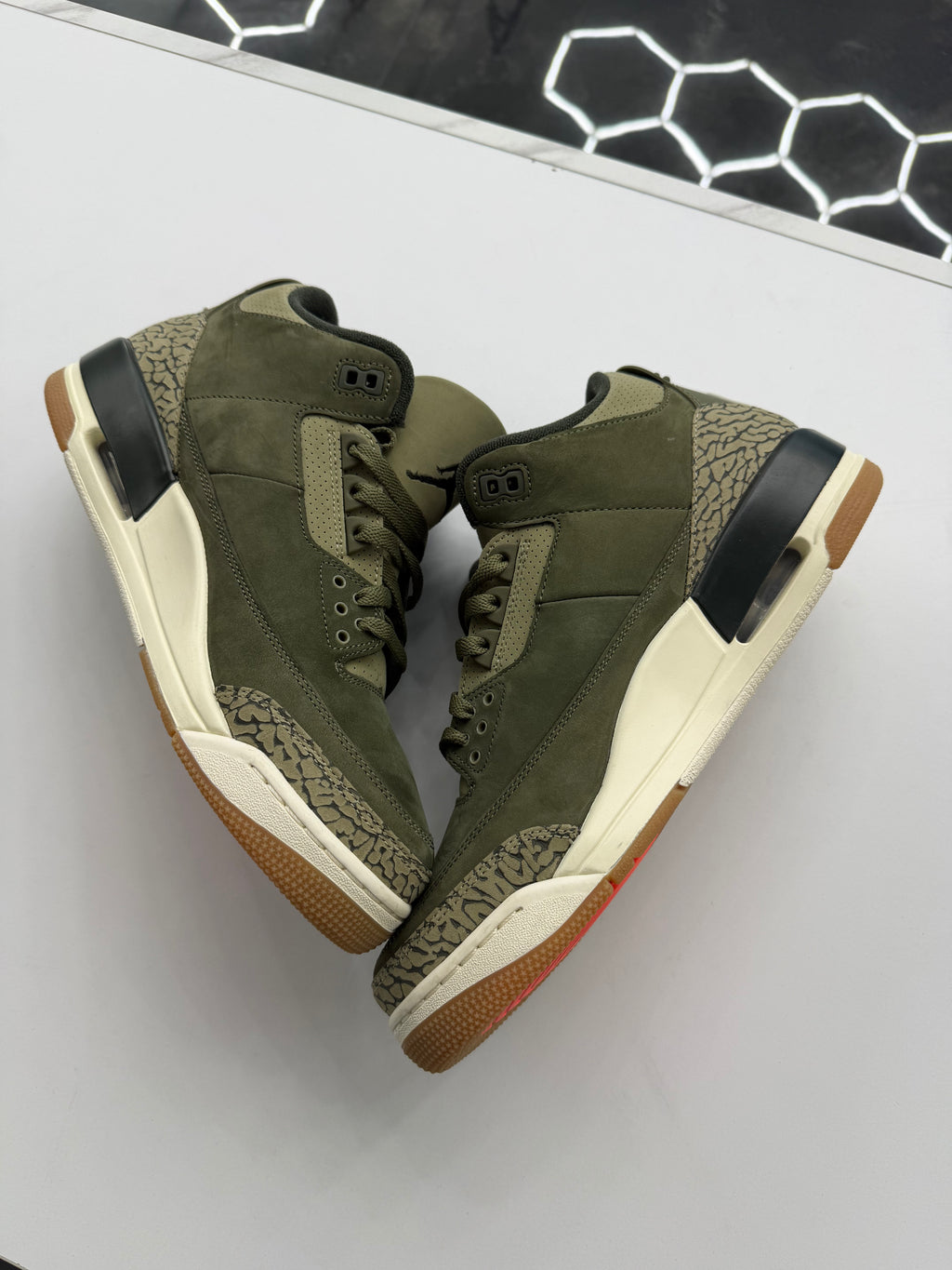 Jordan 3 Retro “Family Affair”