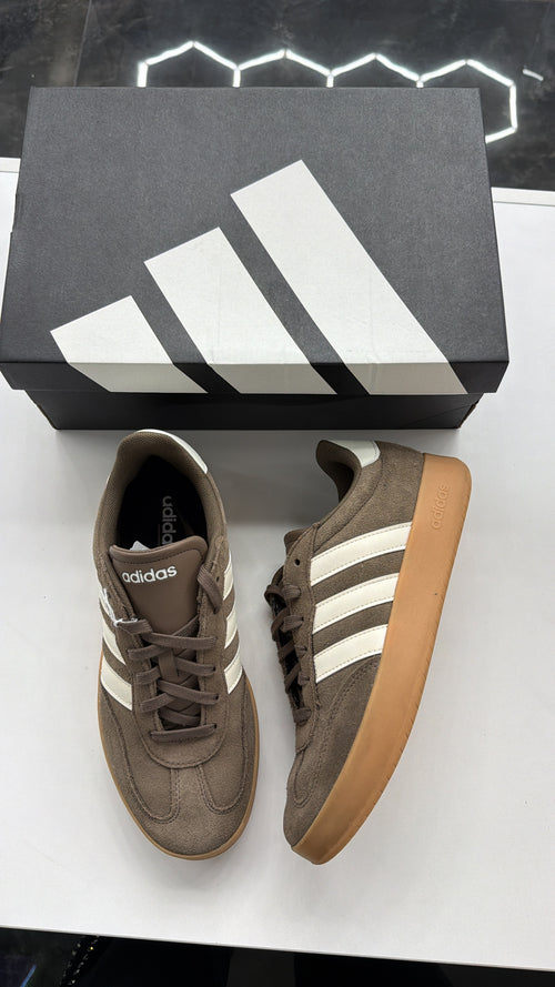 Adidas Barreda casual shoes