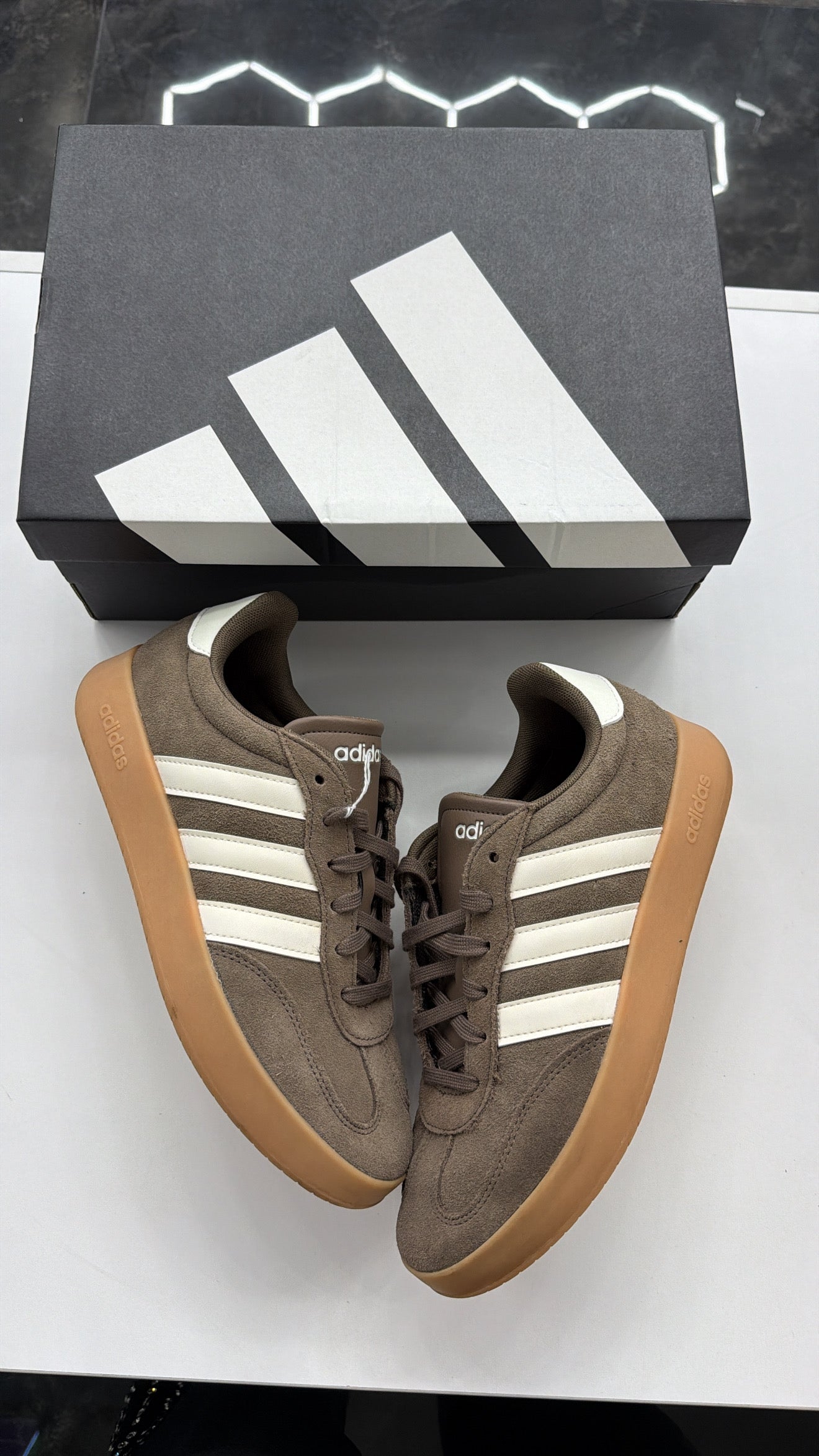 Adidas Barreda casual shoes
