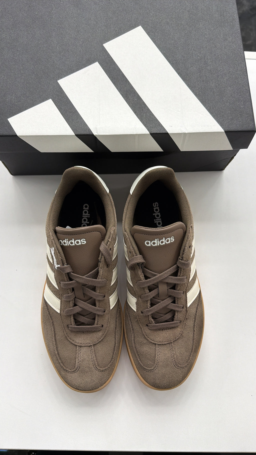 Adidas Barreda casual shoes