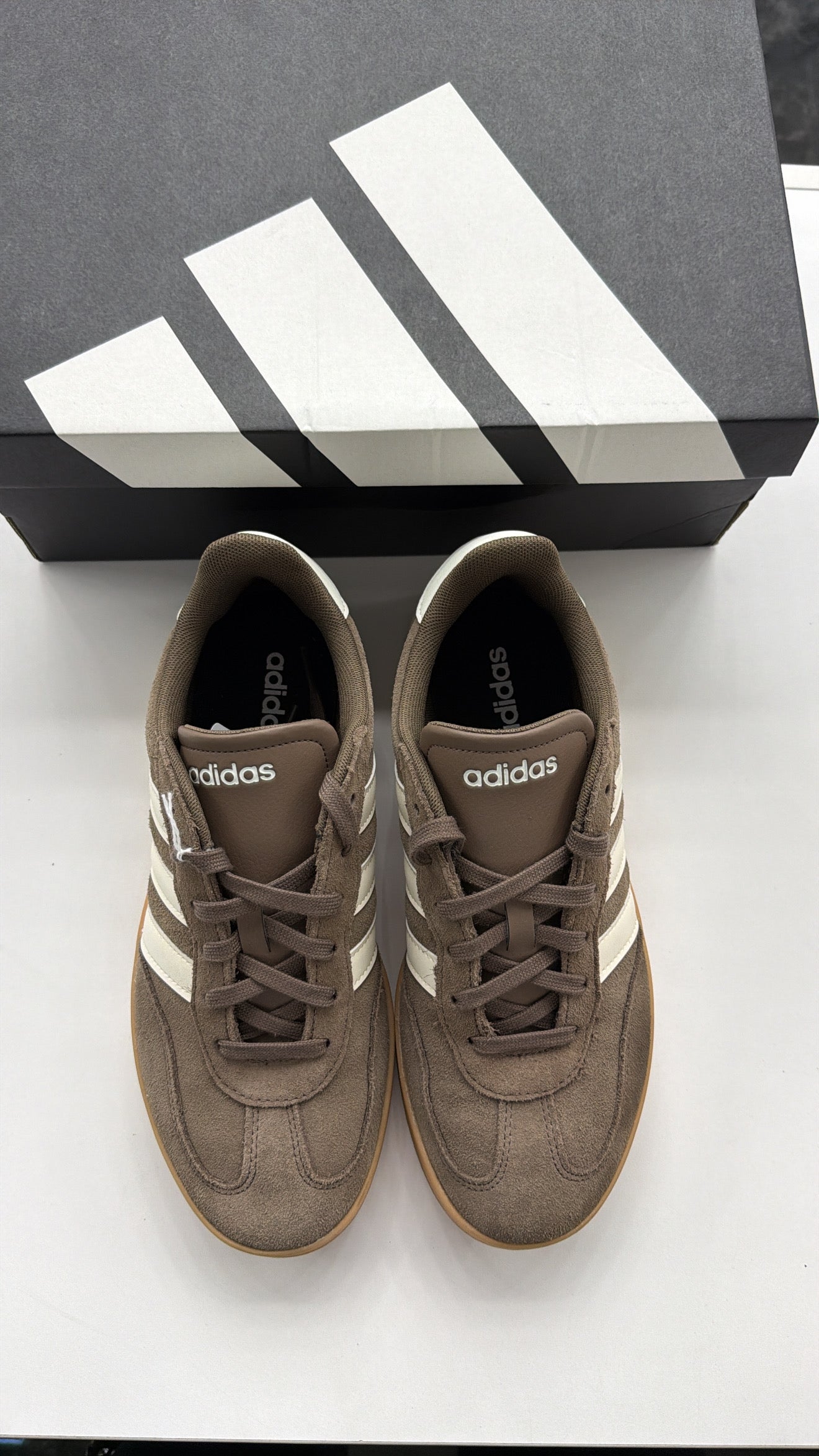 Adidas Barreda casual shoes