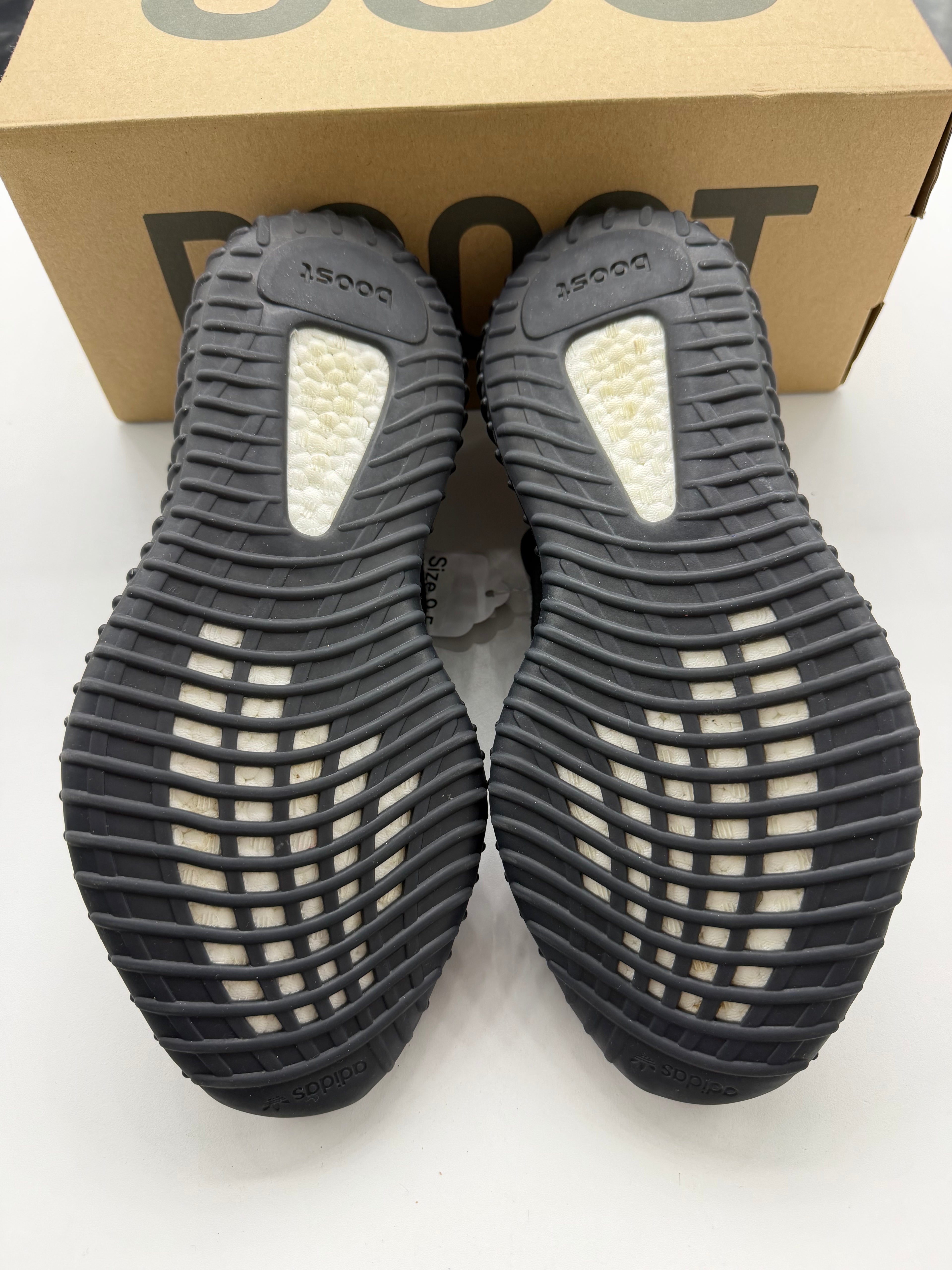 Yeezy Boost 350 V2 Onyx