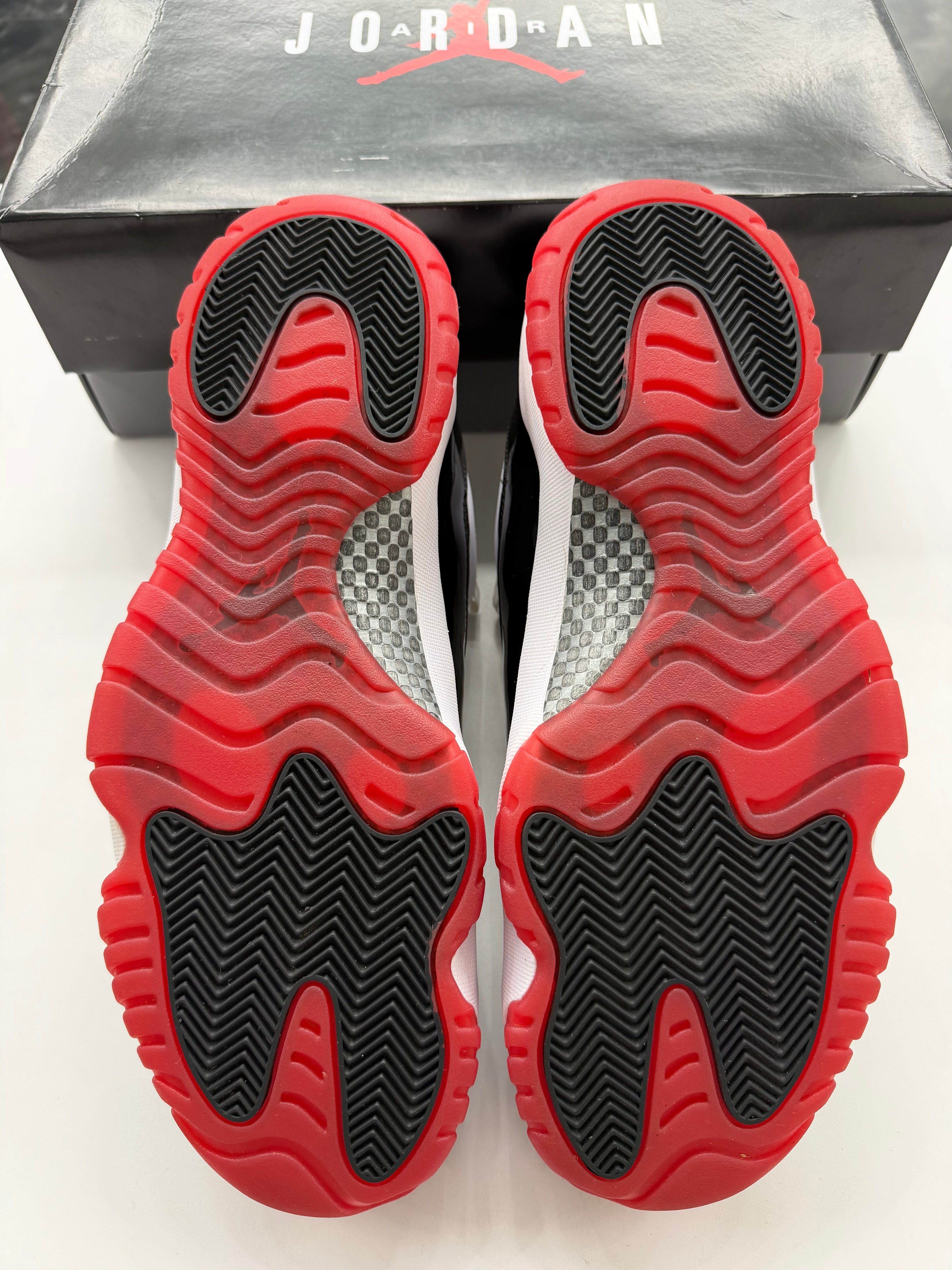 Jordan 11 Low Concord Bred