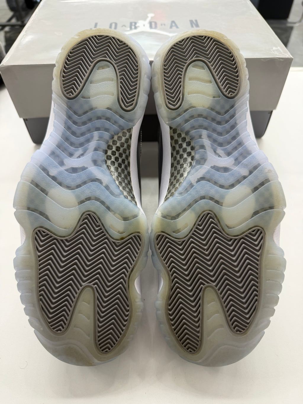 Jordan 11 Retro Cool Grey (2021)