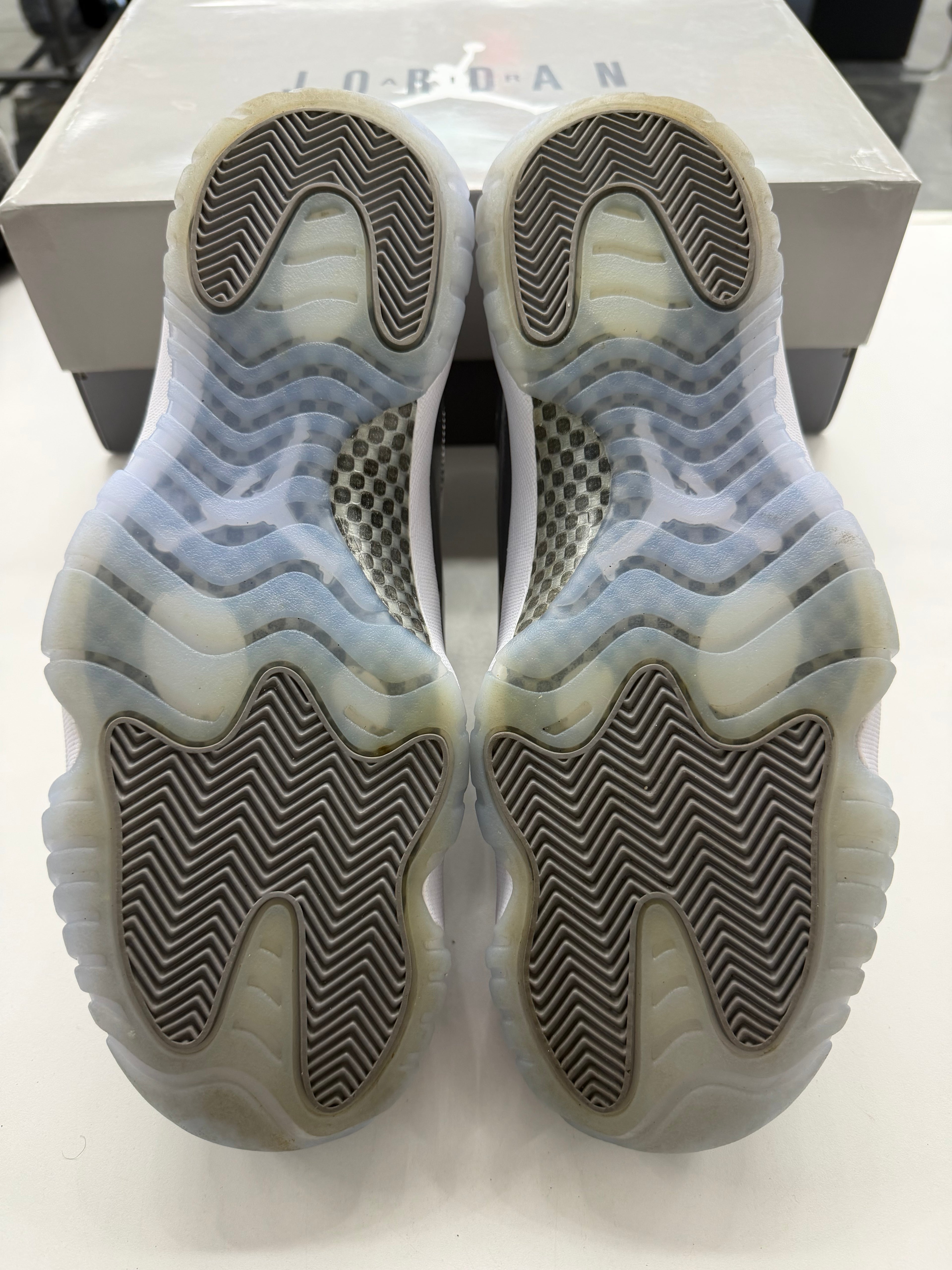 Jordan 11 Retro Cool Grey (2021)