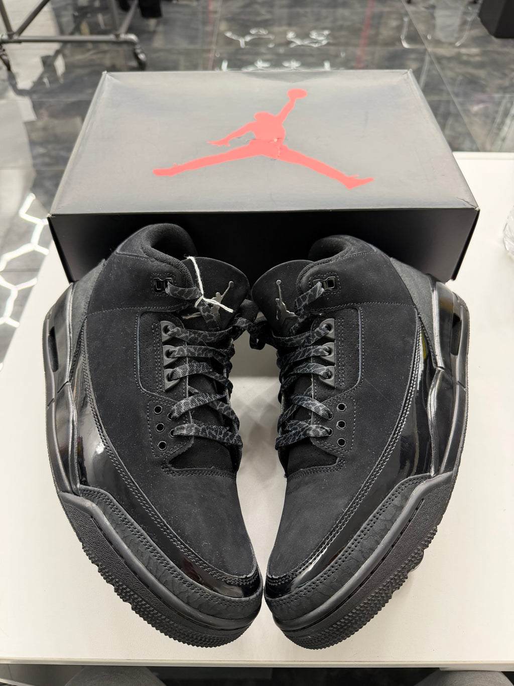 Jordan 3 Retro Black Cat (2025)