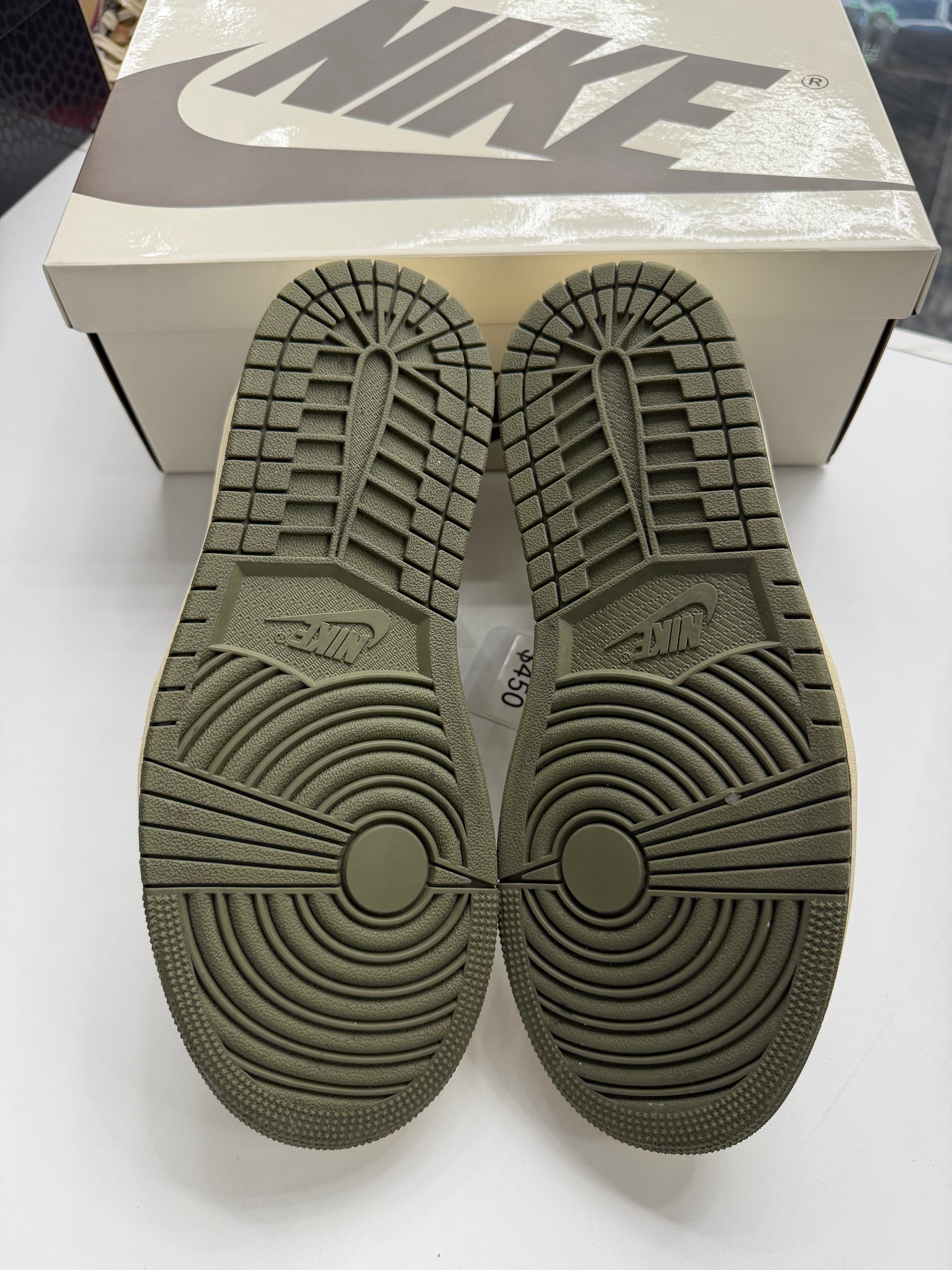 Jordan 1 Retro Low OG SP Travis Scott Medium Olive