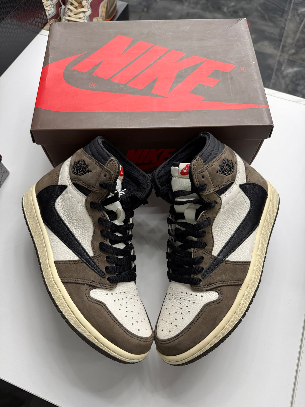 Jordan 1 Retro High OG SP Travis Scott  Mocha