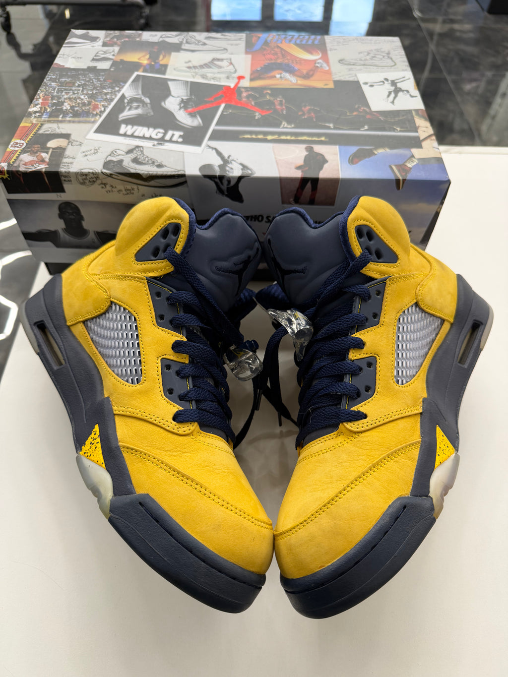 Jordan 5 Retro Michigan (2019)