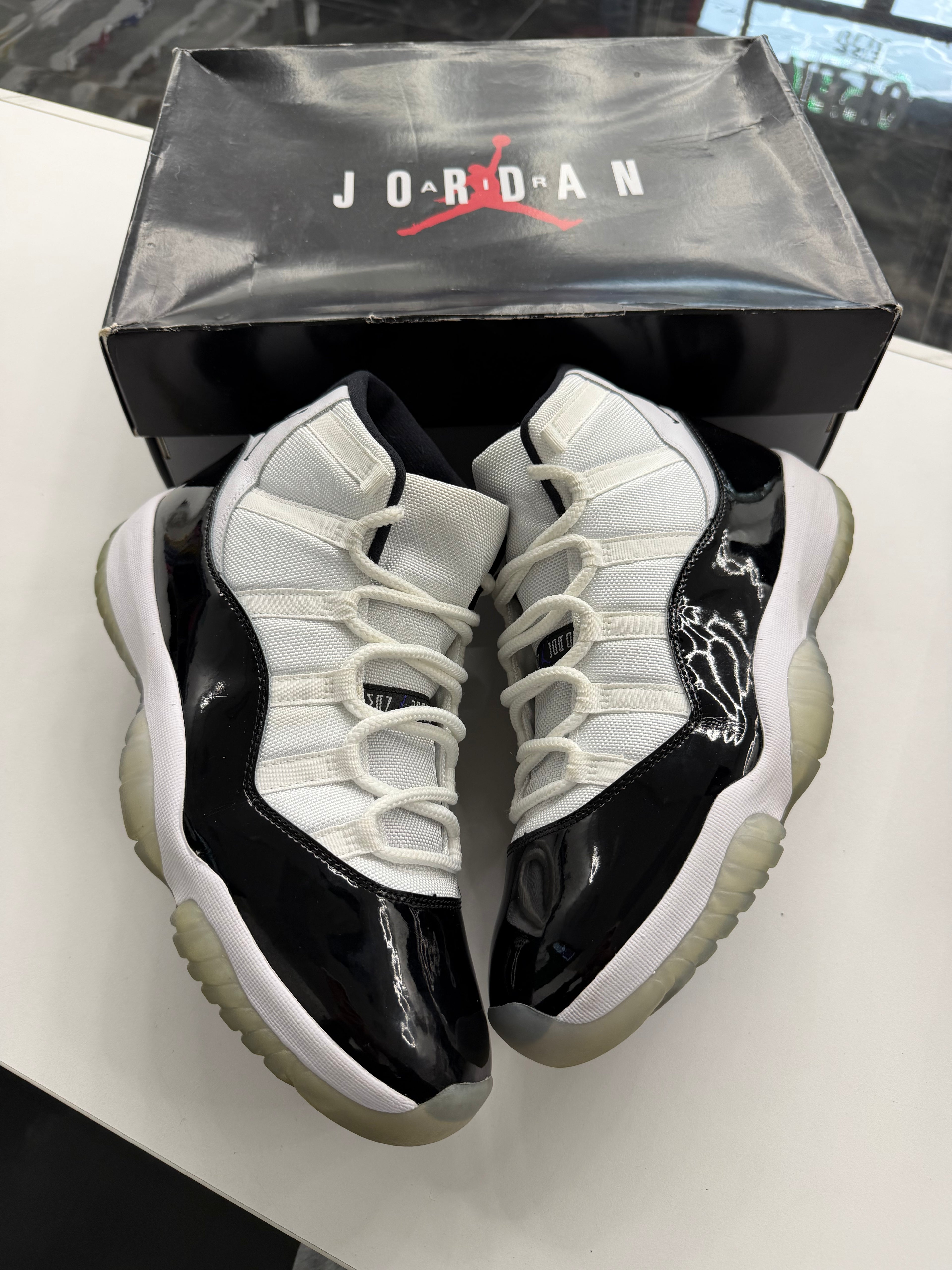 Jordan 11 Retro Concord (2018)