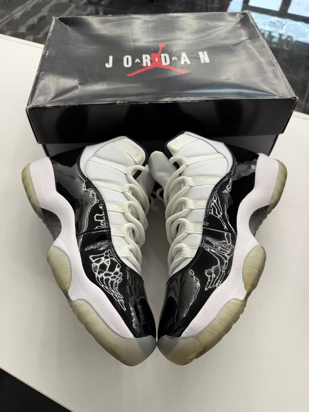 Jordan 11 Retro Concord (2018)