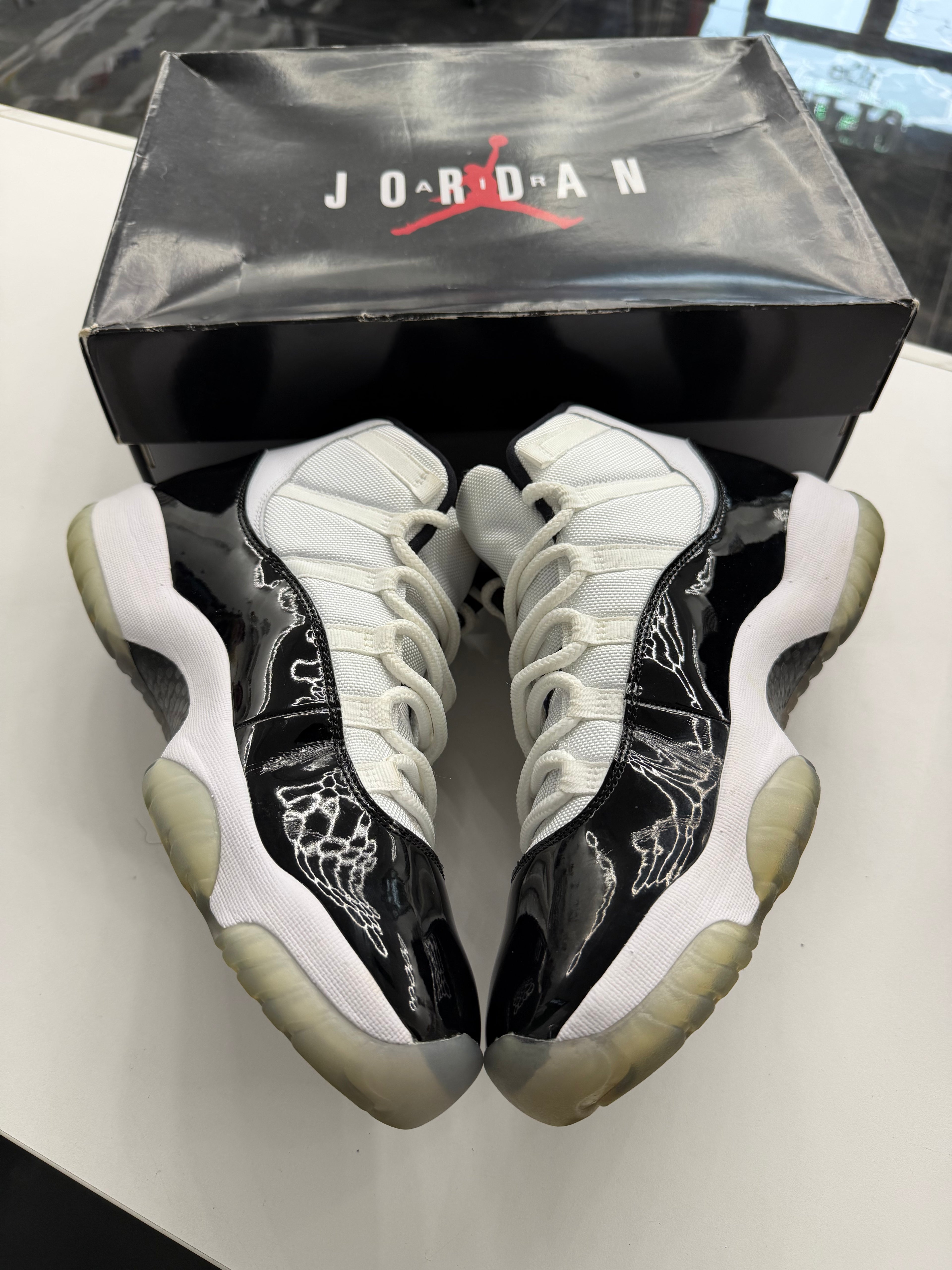 Jordan 11 Retro Concord (2018)