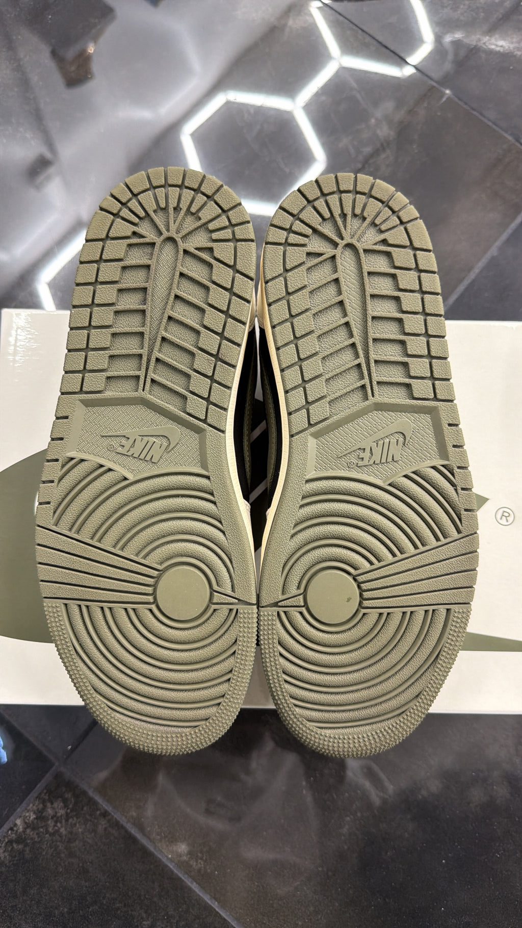 Jordan 1 Retro Low OG SP Travis Scott Olive (Women’s)