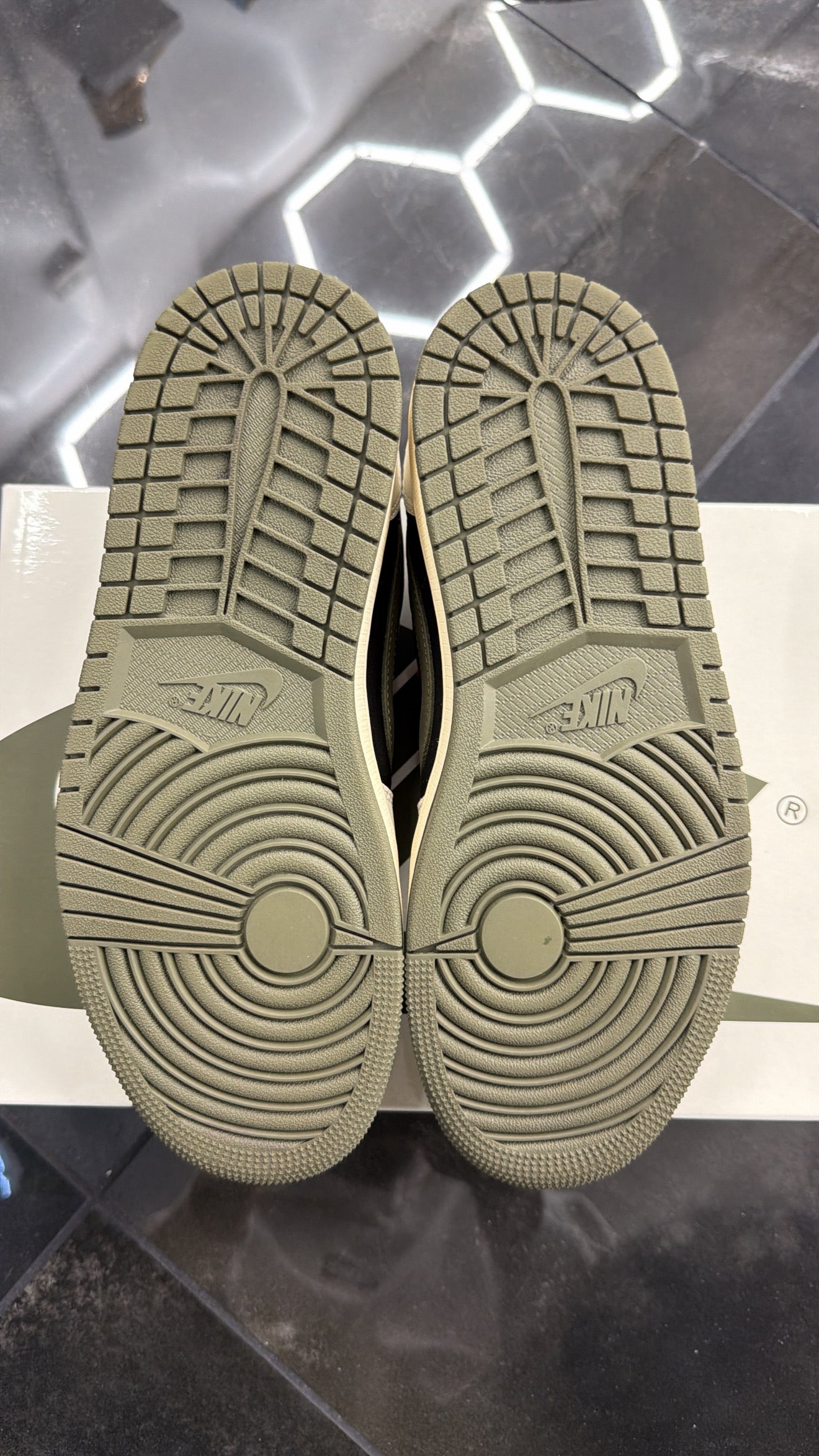 Jordan 1 Retro Low OG SP Travis Scott Olive (Women’s)