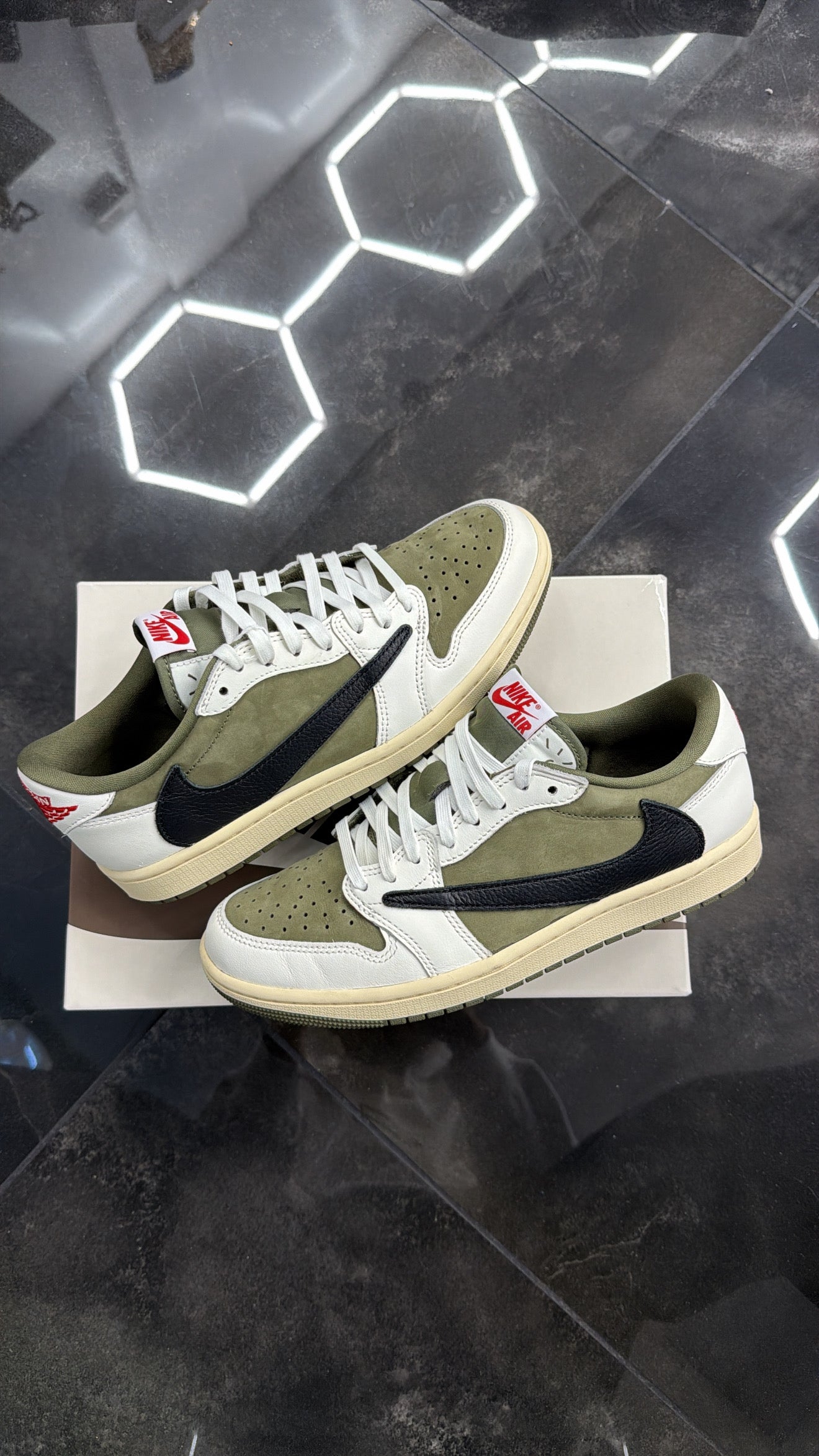Jordan 1 Retro Low OG SP Travis Scott Medium Olive