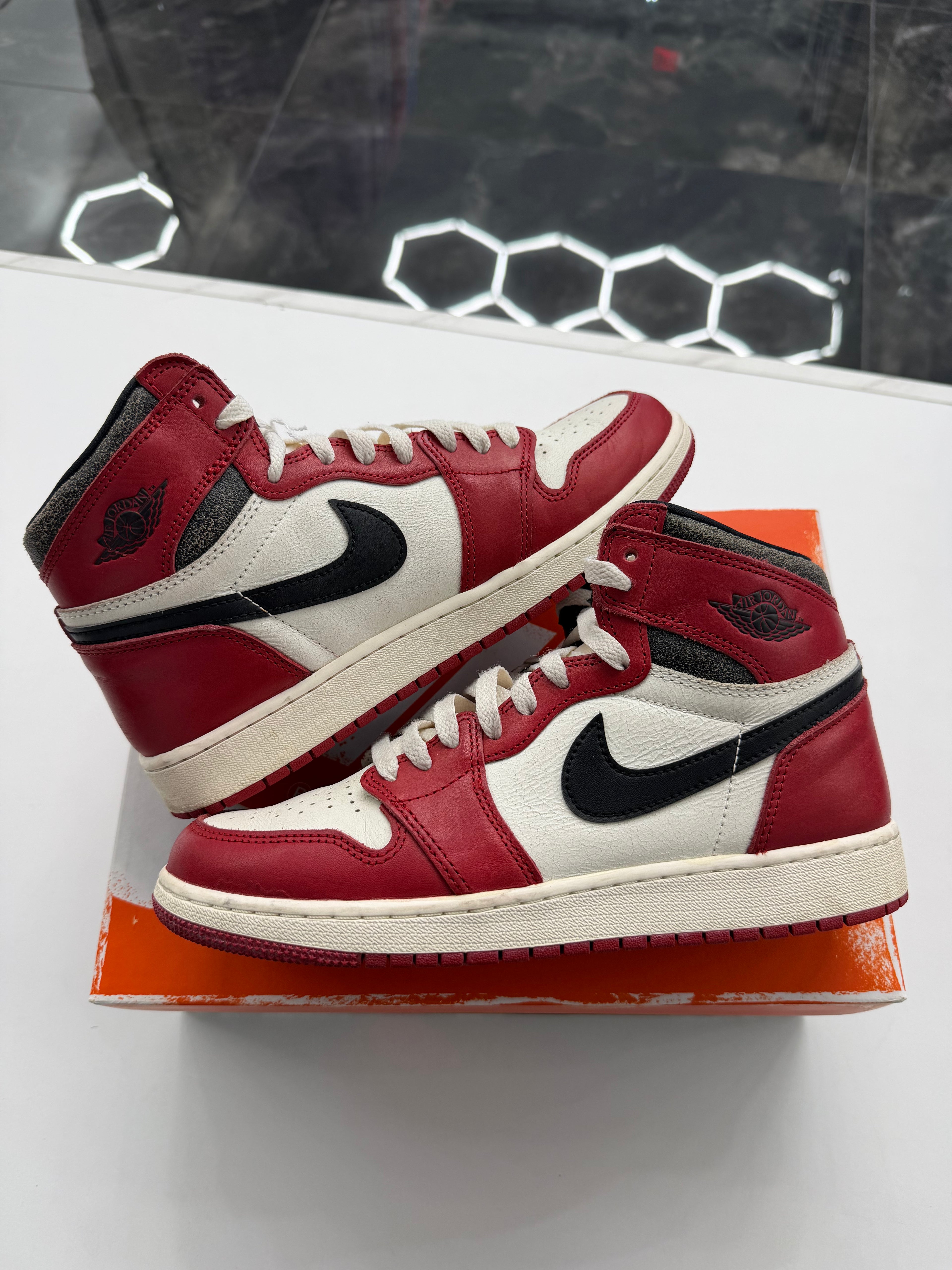 Jordan 1 Retro High OG Chicago Lost and Found (GS)