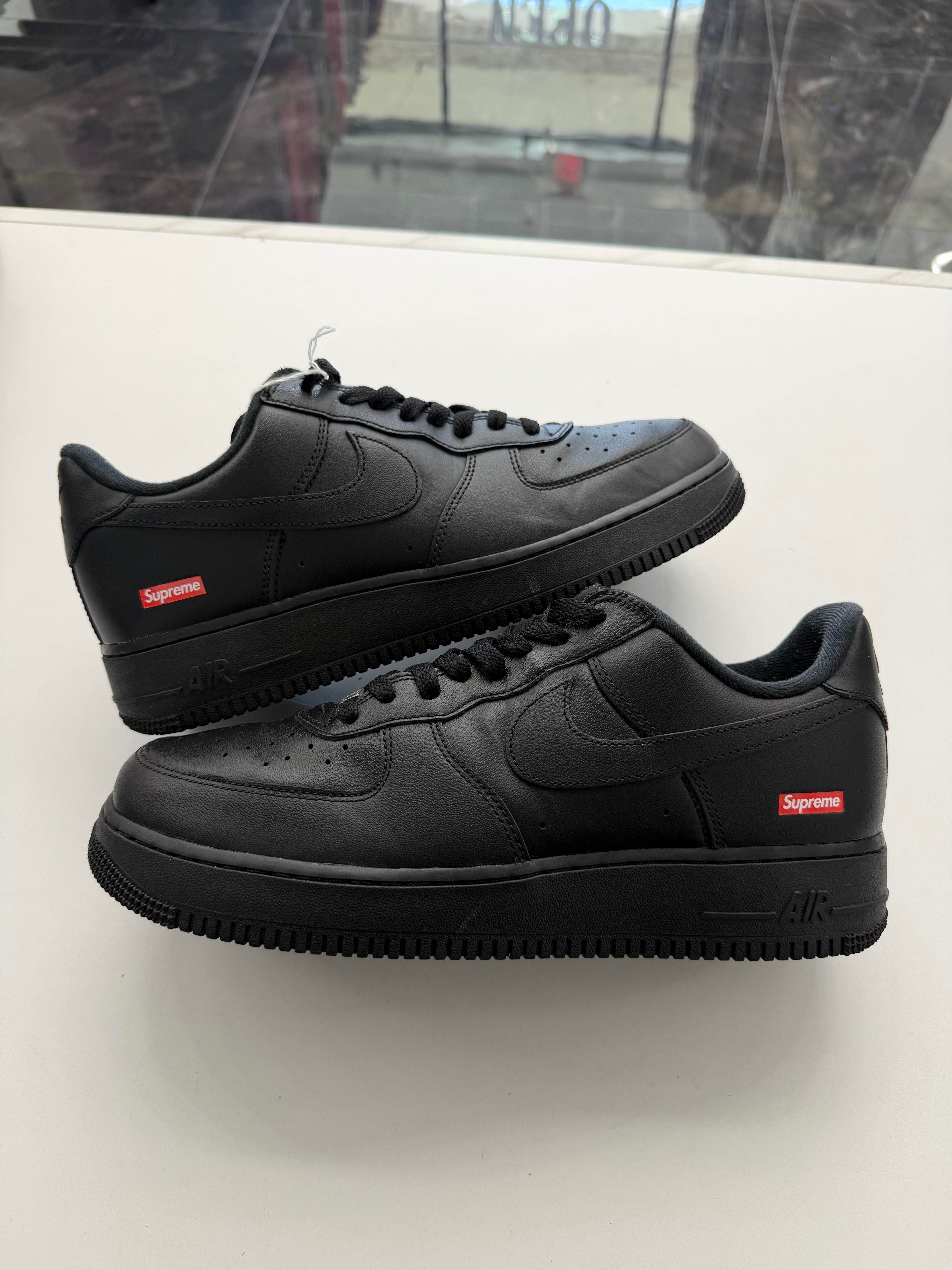 Nike Air Force 1 Low Supreme Black (NO BOX)