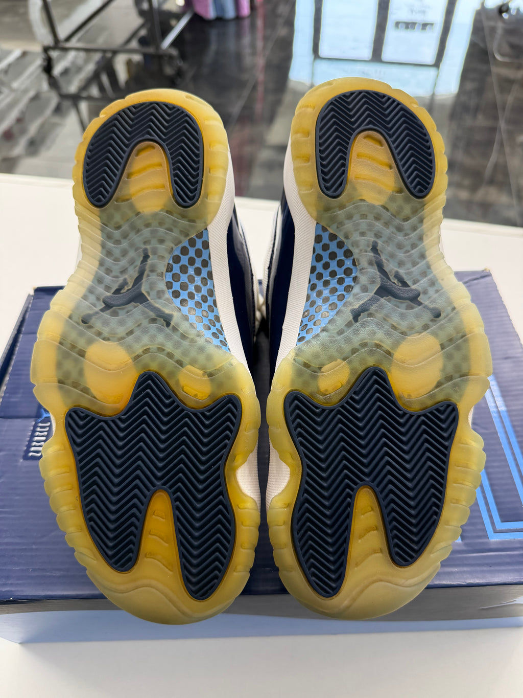 Jordan 11 Retro UNC Win Like 82