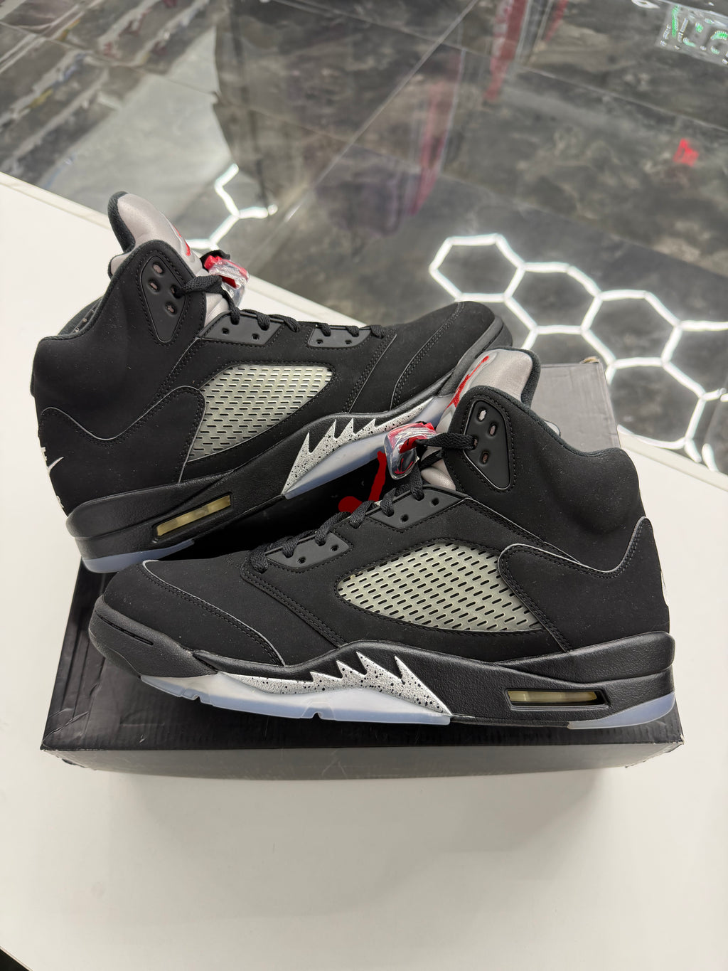 Jordan 5 Retro Black Metallic (2016)