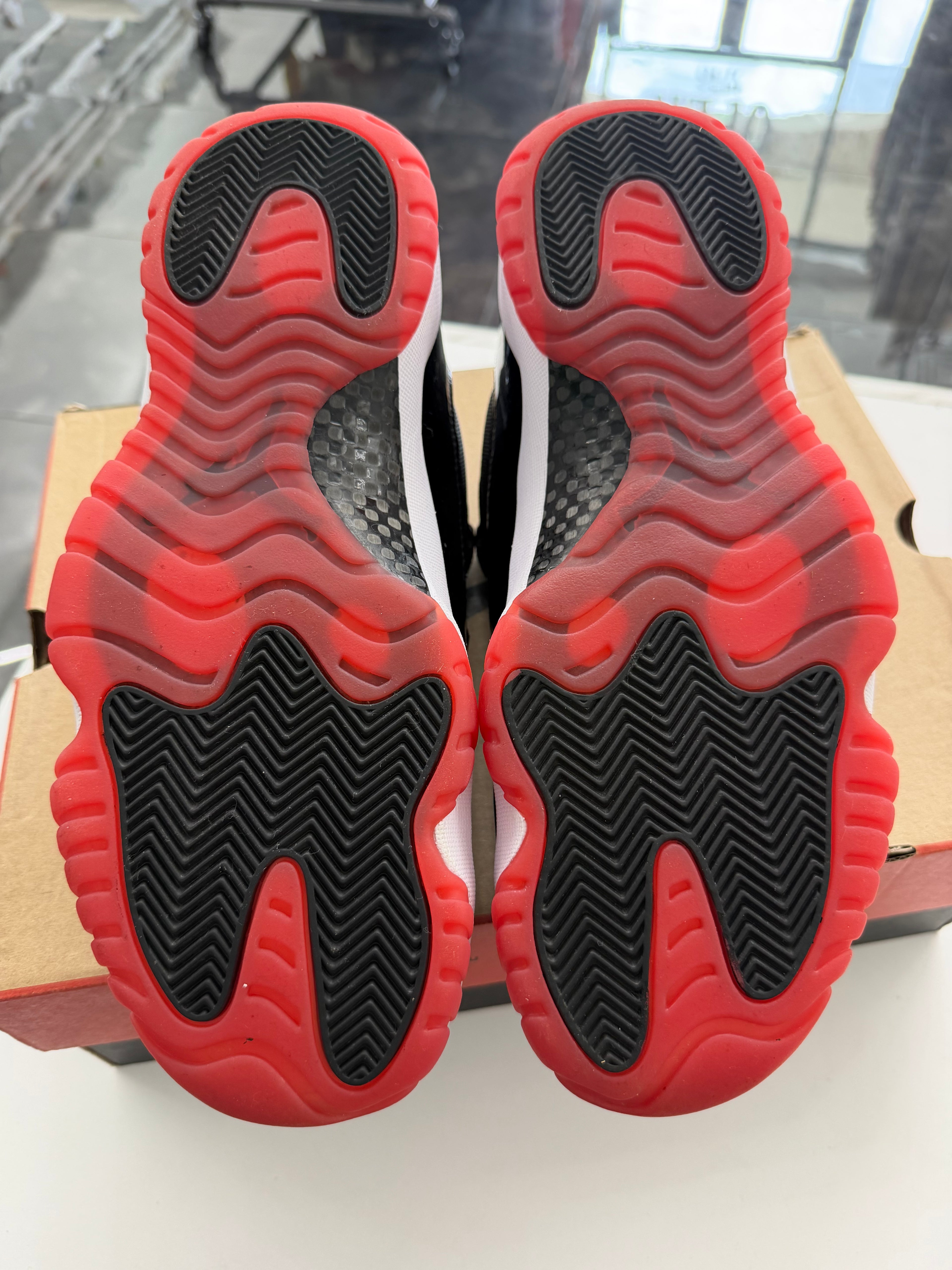 Jordan 11 Retro Low Bred (2025)