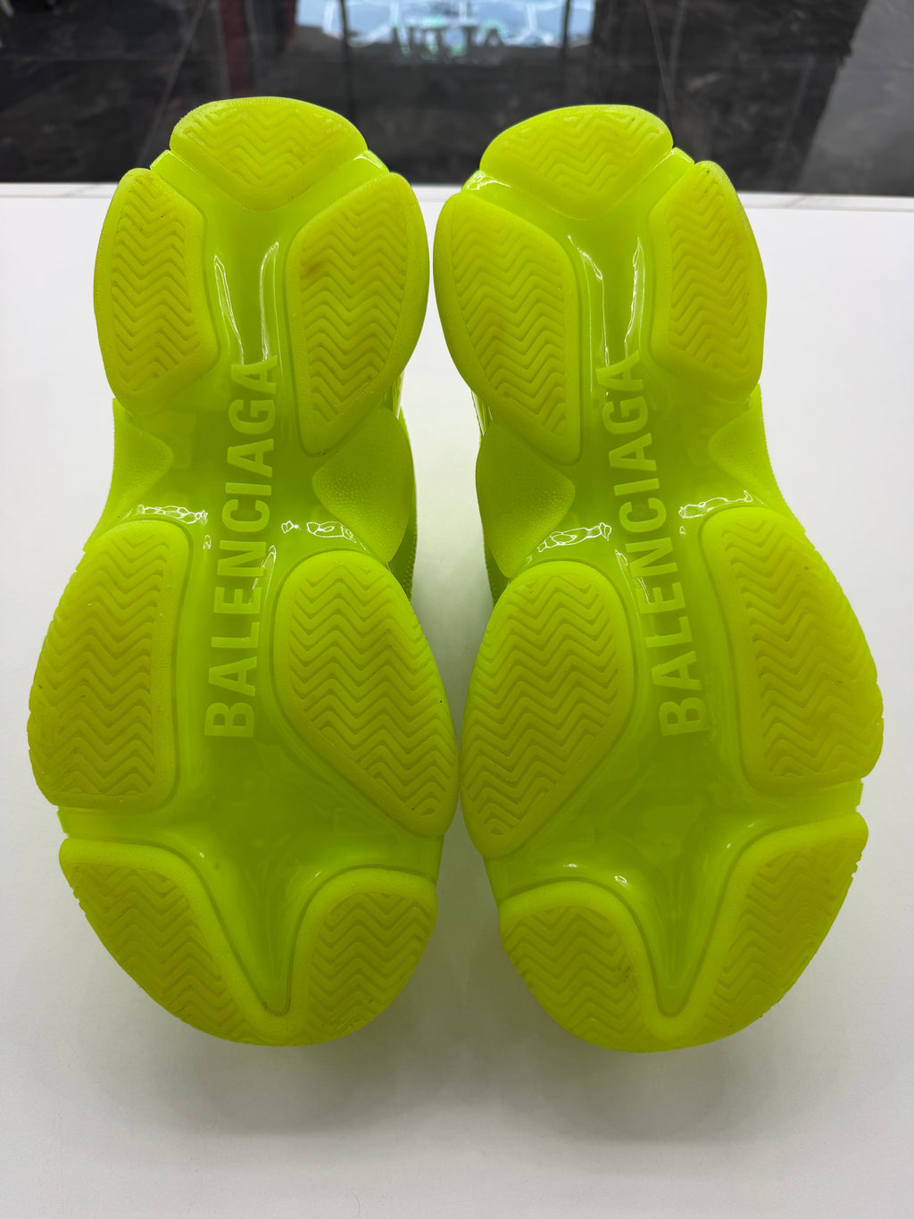 Balenciaga Triple S (NO BOX)