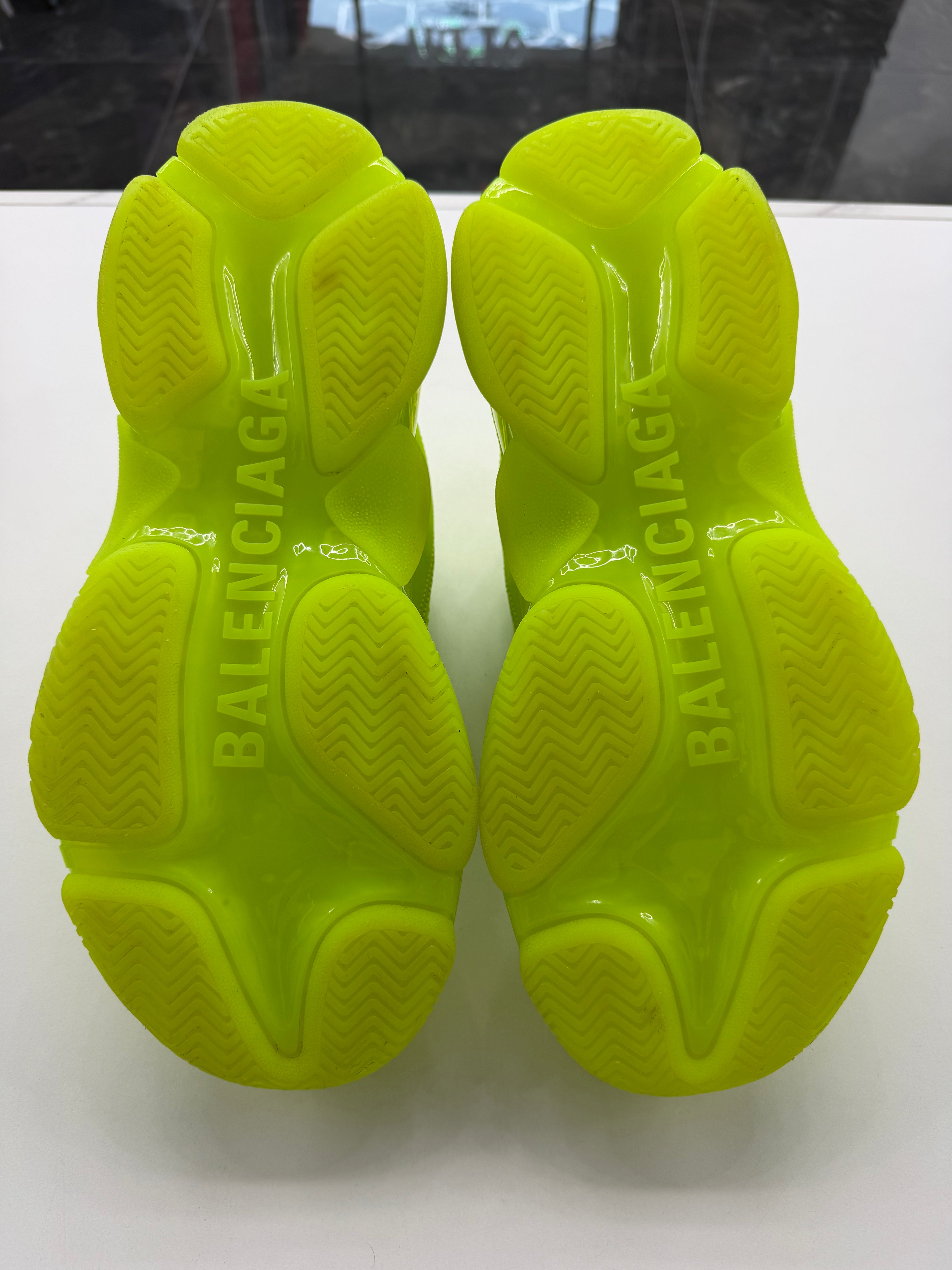 Balenciaga Triple S (NO BOX)