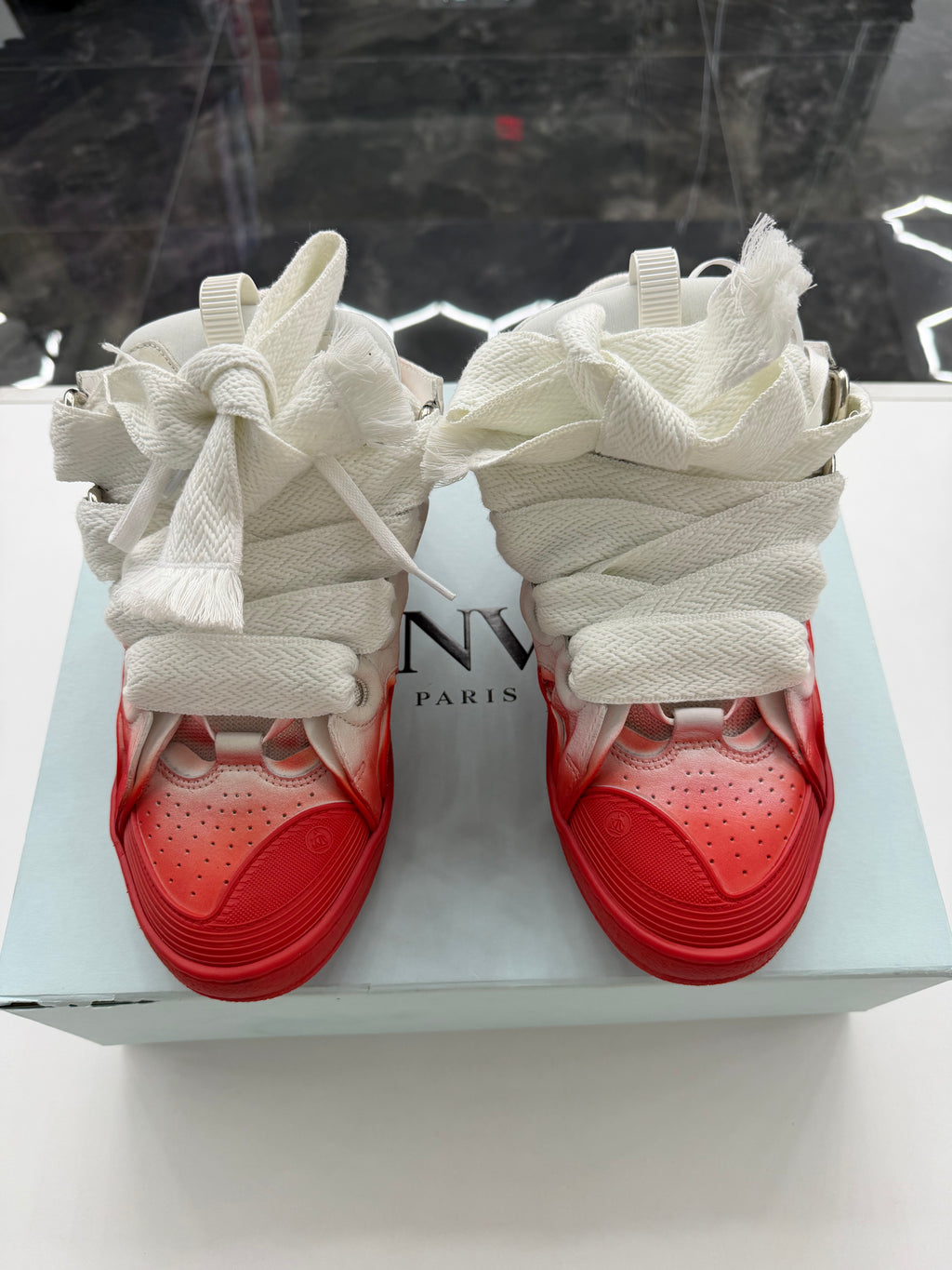 Lanvin Curb Gradient Red