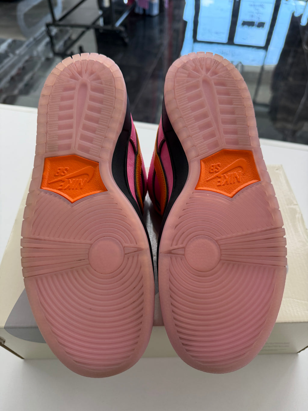 Nike SB Dunk Low PowerPuff Girls Blossom