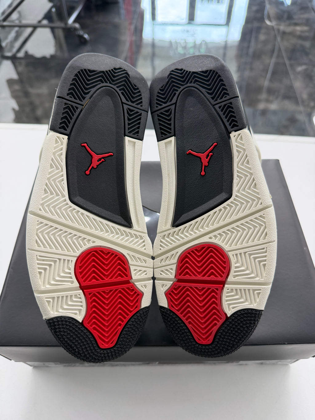 Jordan 4 Retro Flight Club (GS)