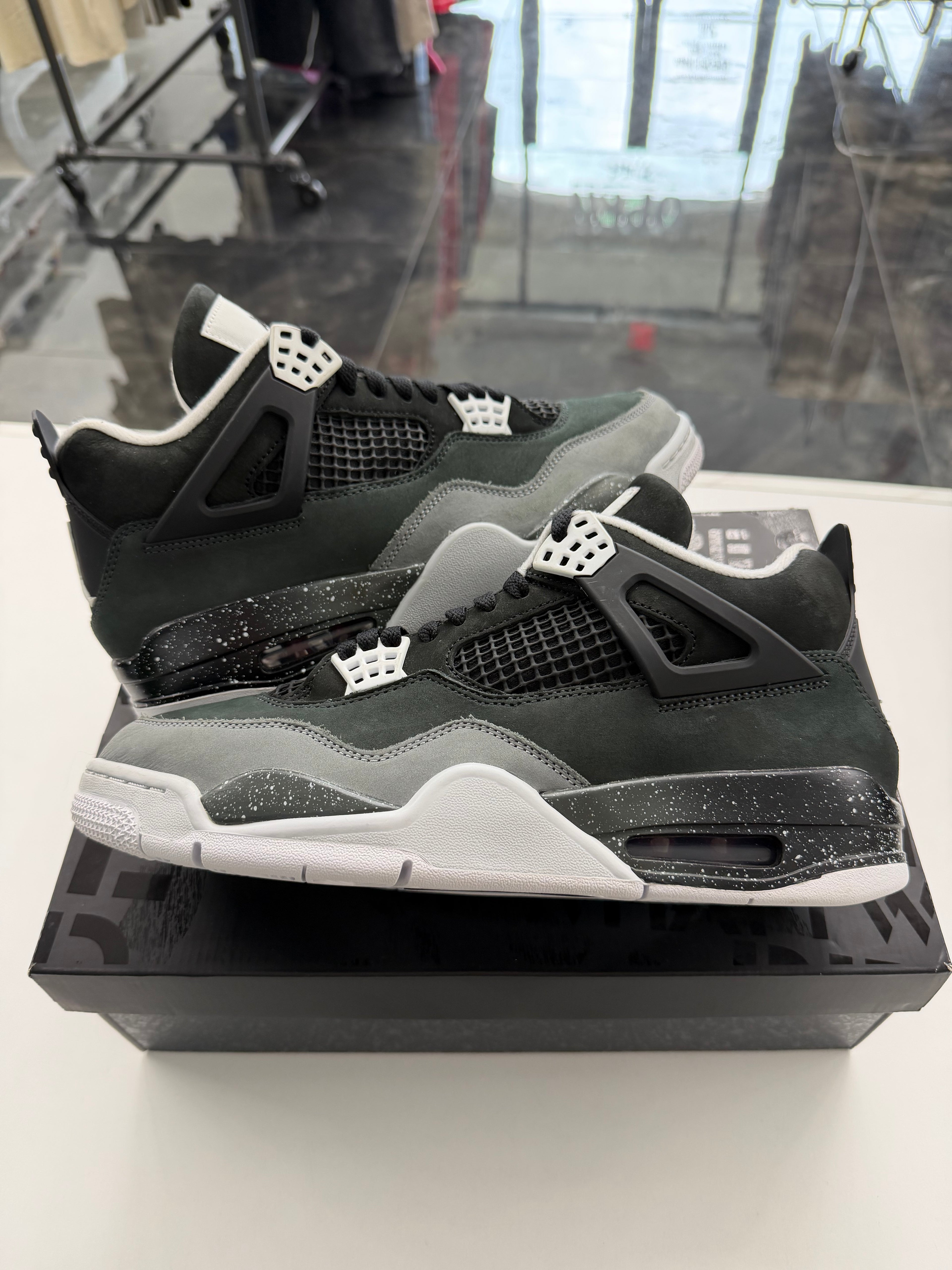 Jordan 4 Retro Fear (2024)