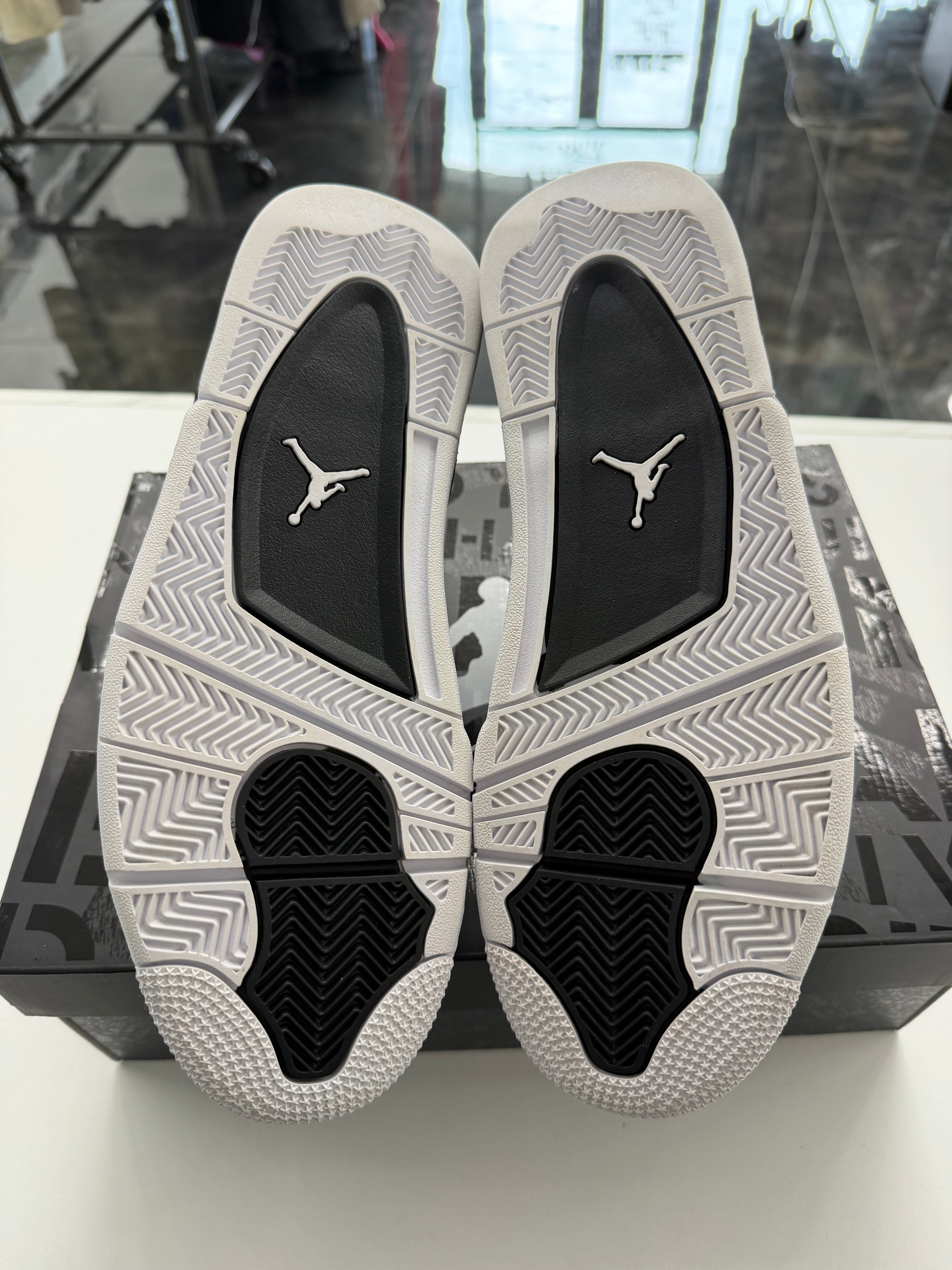 Jordan 4 Retro Fear (2024)
