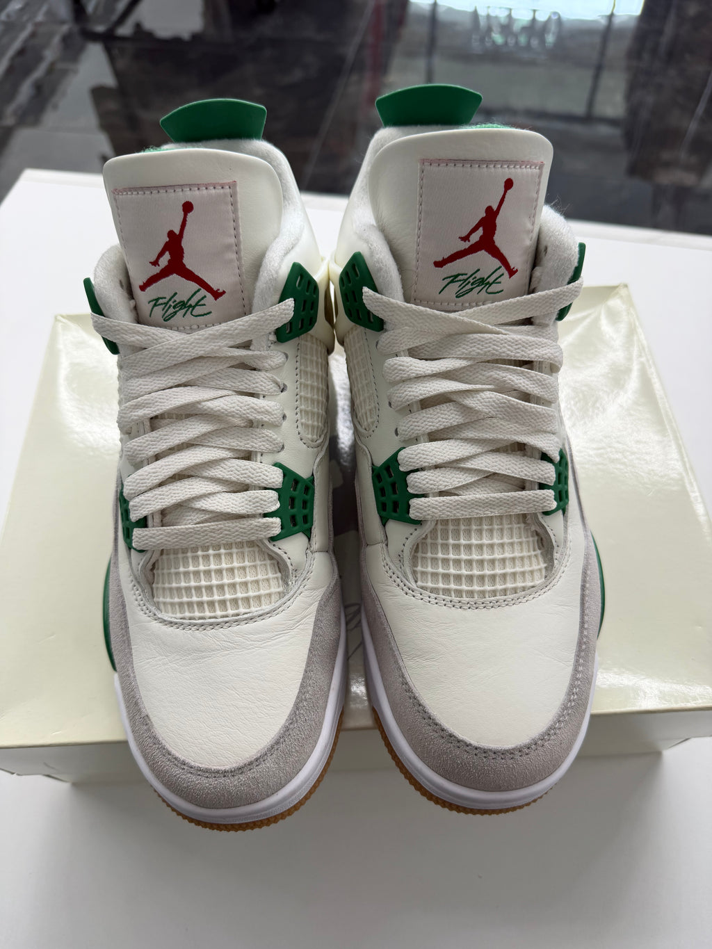 Jordan 4 Retro SB Pine Green