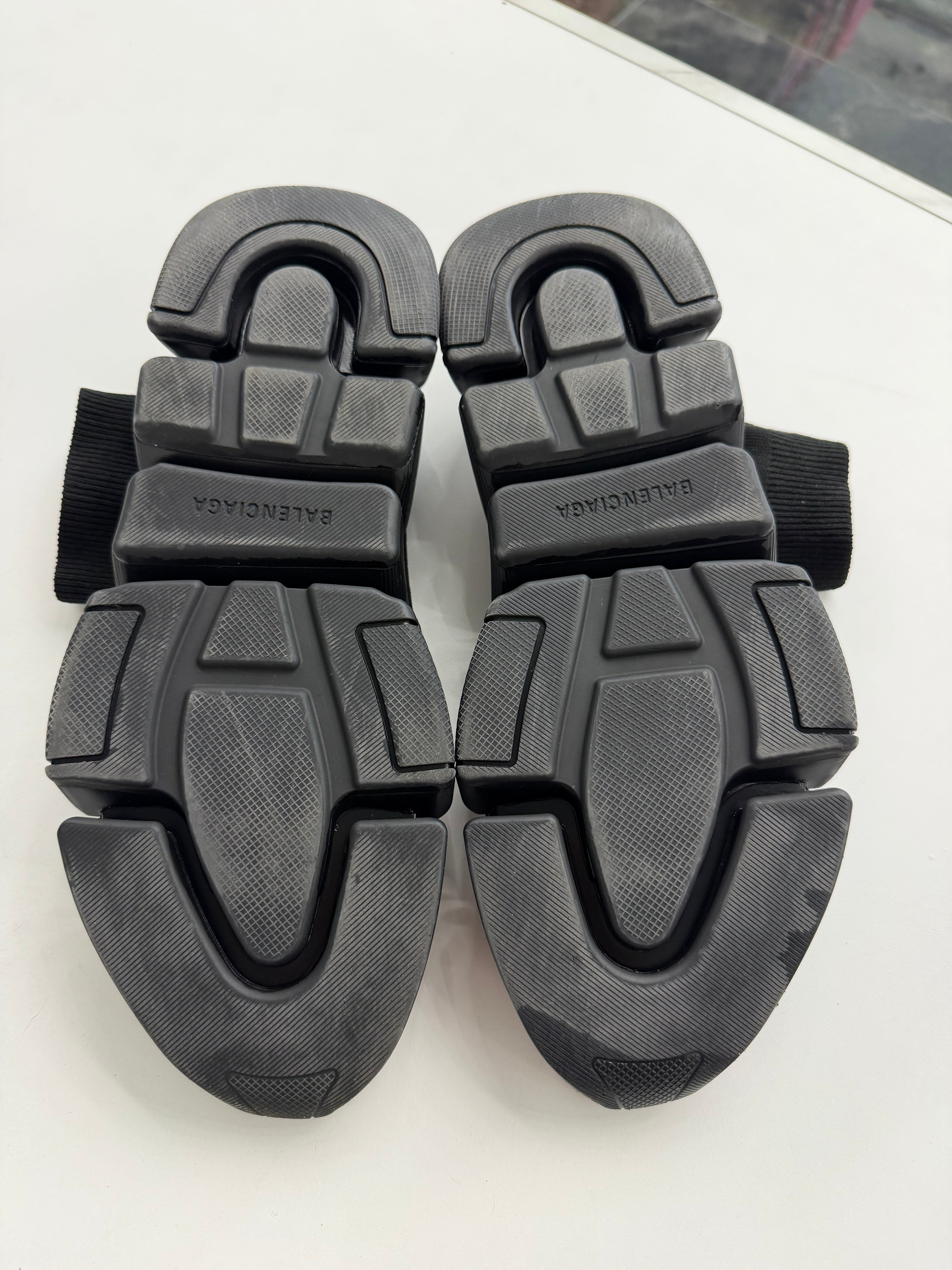Balenciaga Speed 2.0 (NO BOX)