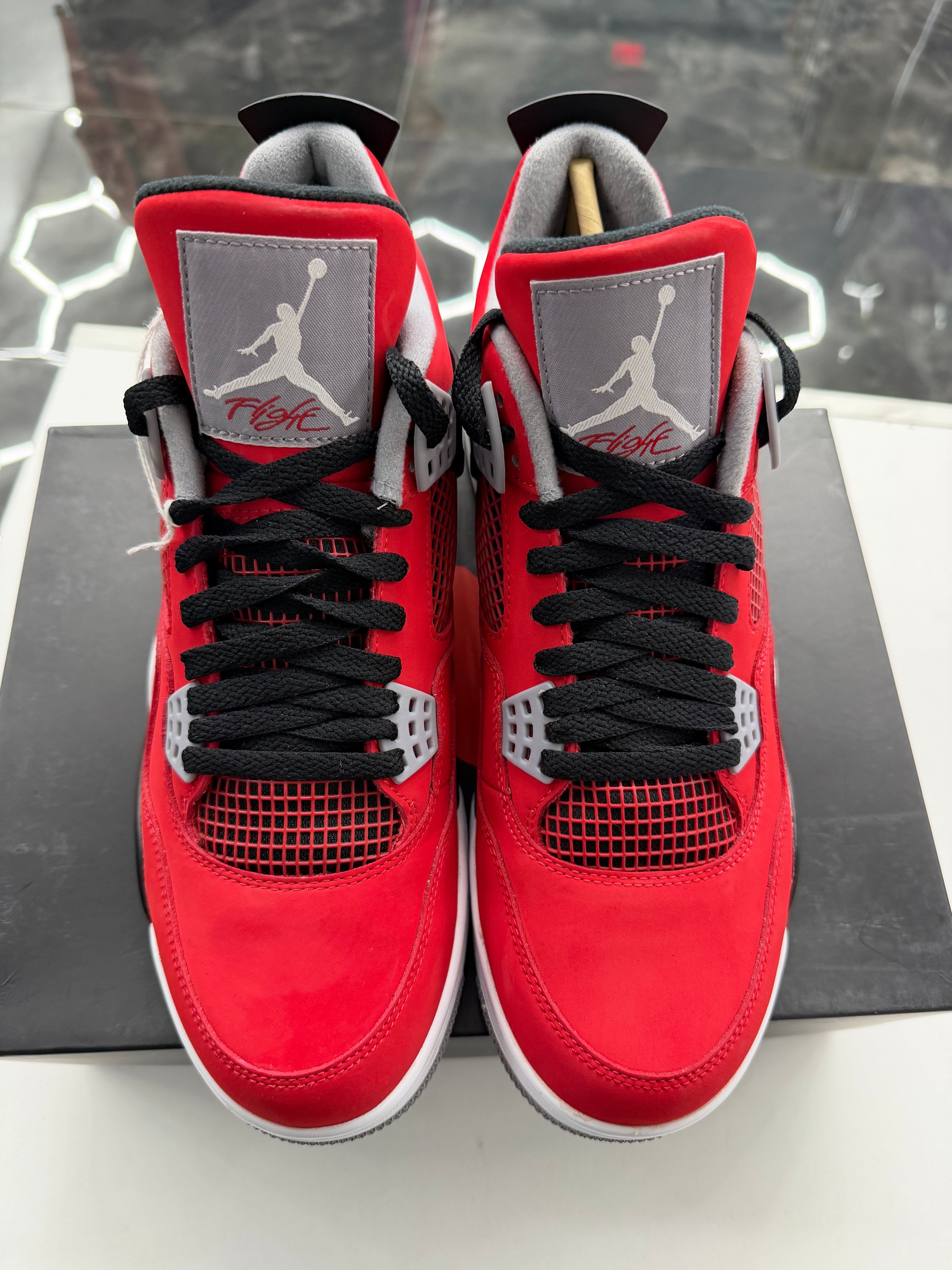 Jordan 4 Retro Toro Bravo