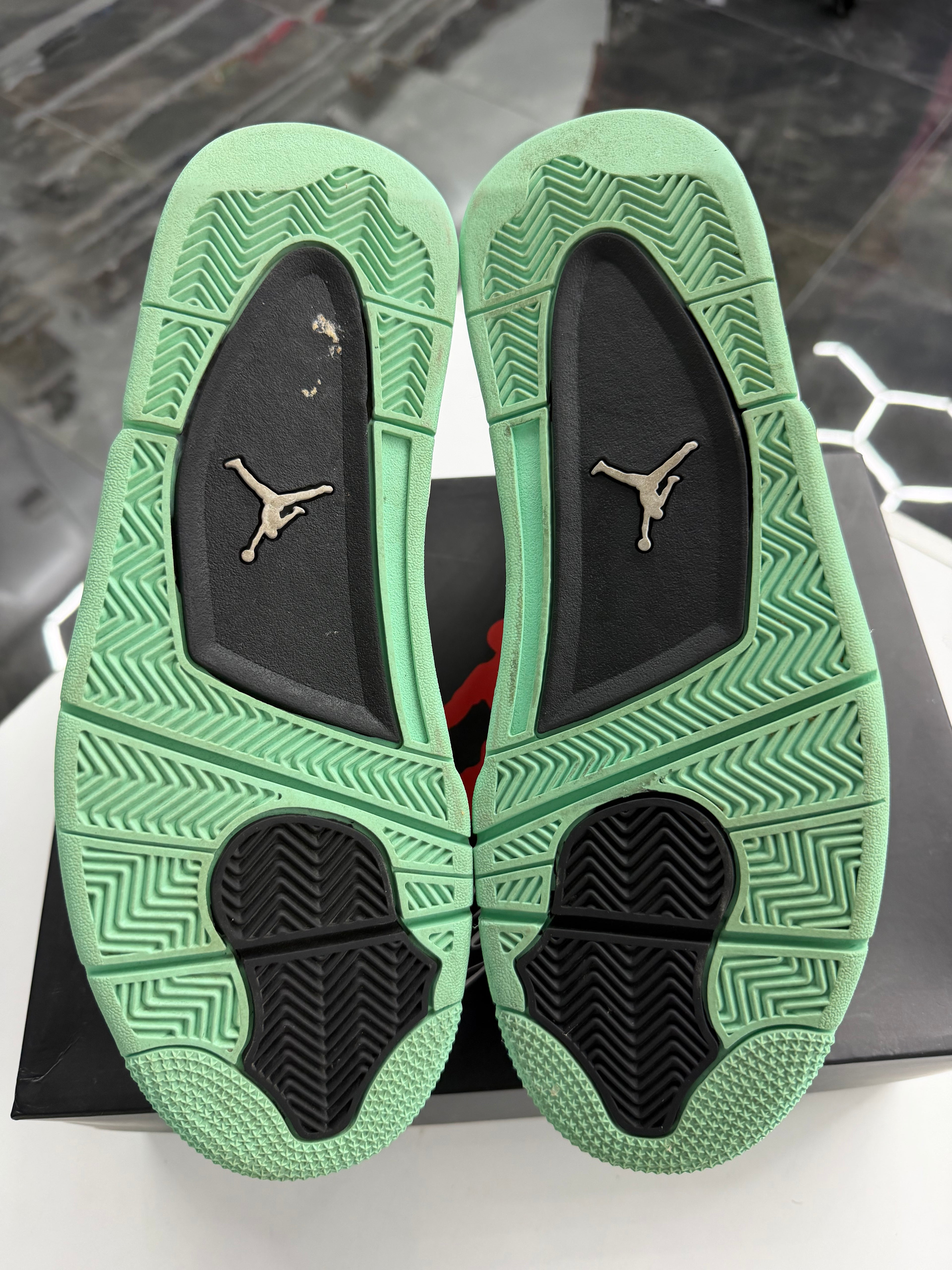 Jordan 4 Retro Green Glow
