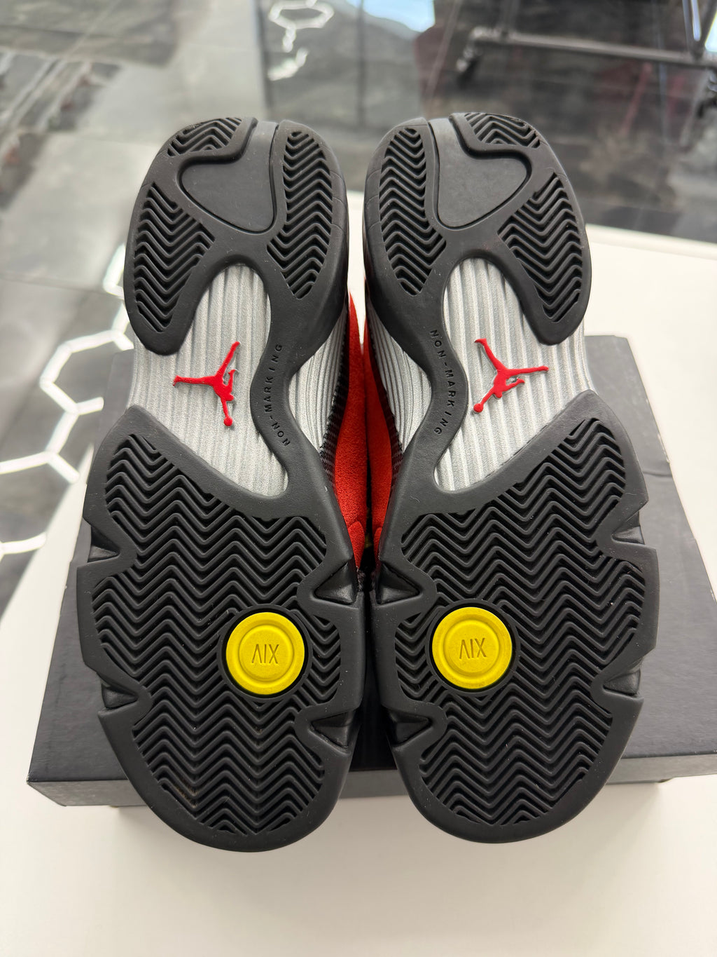 Jordan 14 Retro Ferrari (2025) (GS)