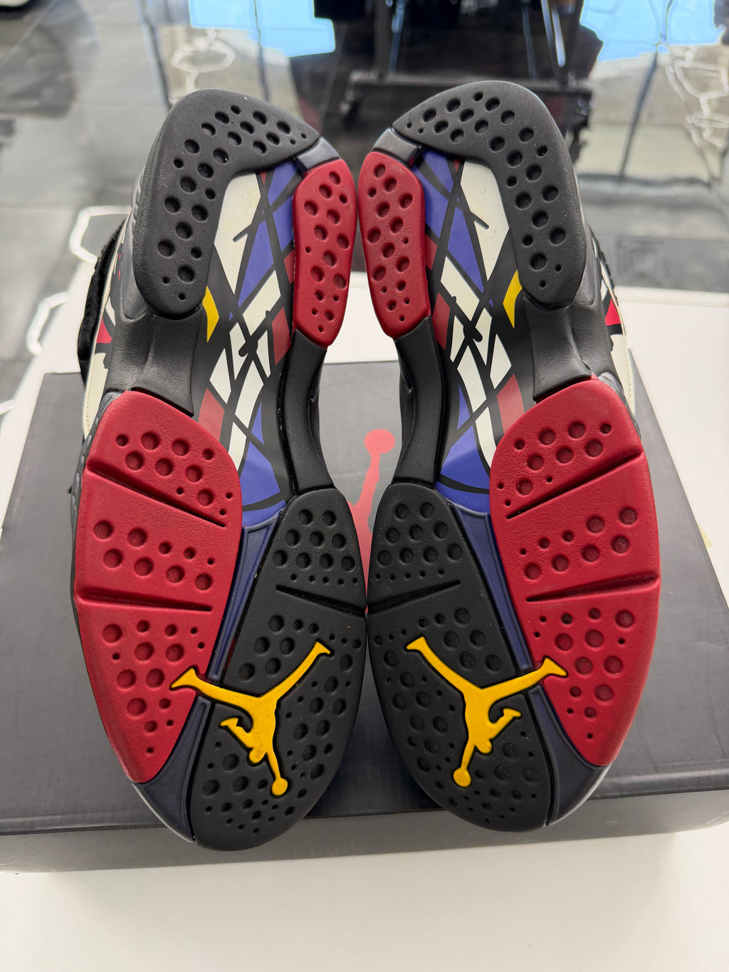 Jordan 8 Retro "Playoff" (2023) (REPLACEMENT BOX)