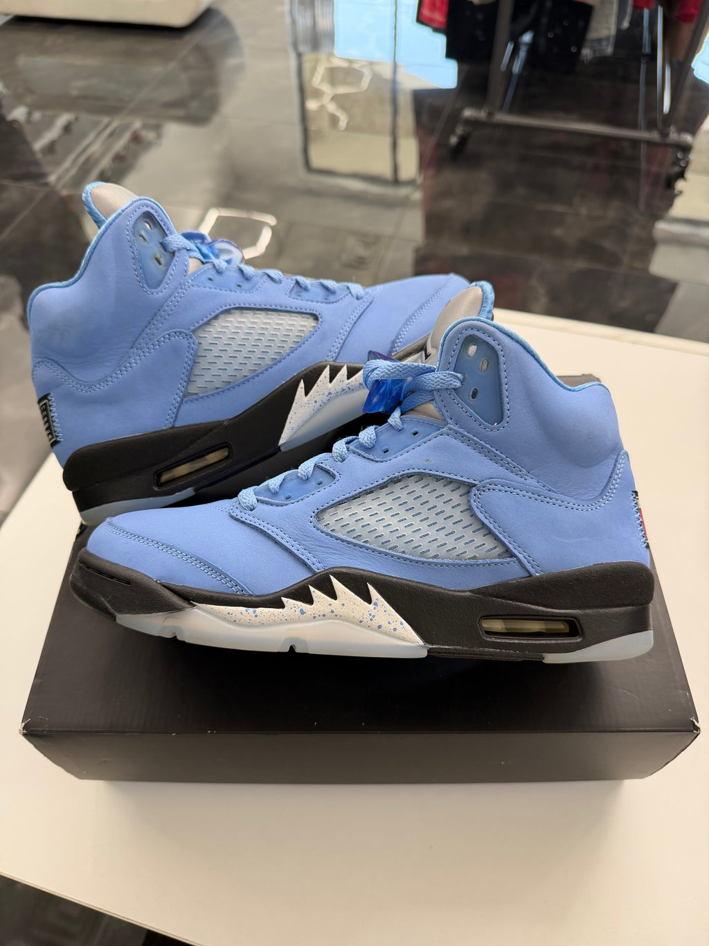 Jordan 5 Retro UNC University Blue