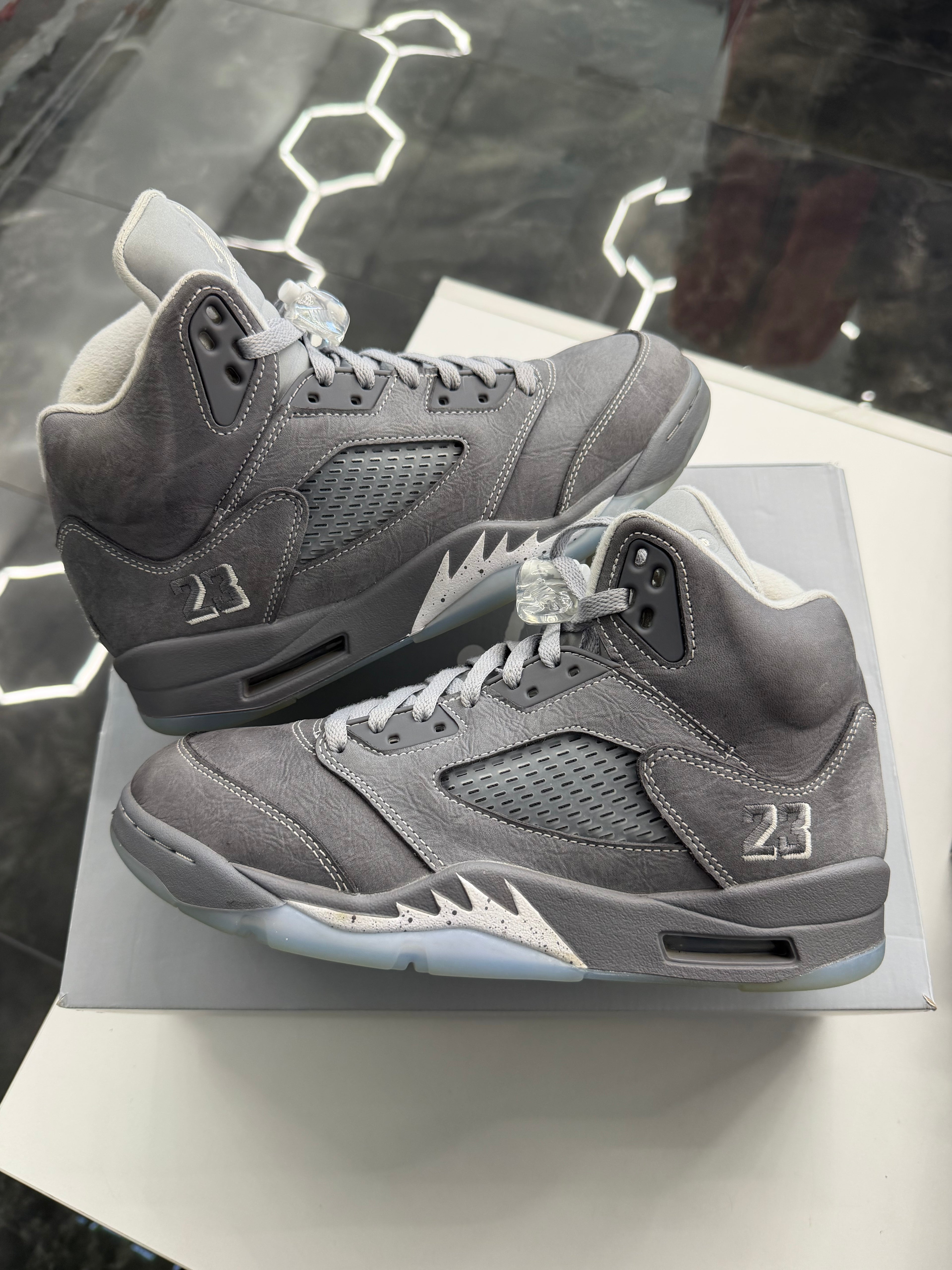 Jordan 5 Retro Wolf Grey (2026)