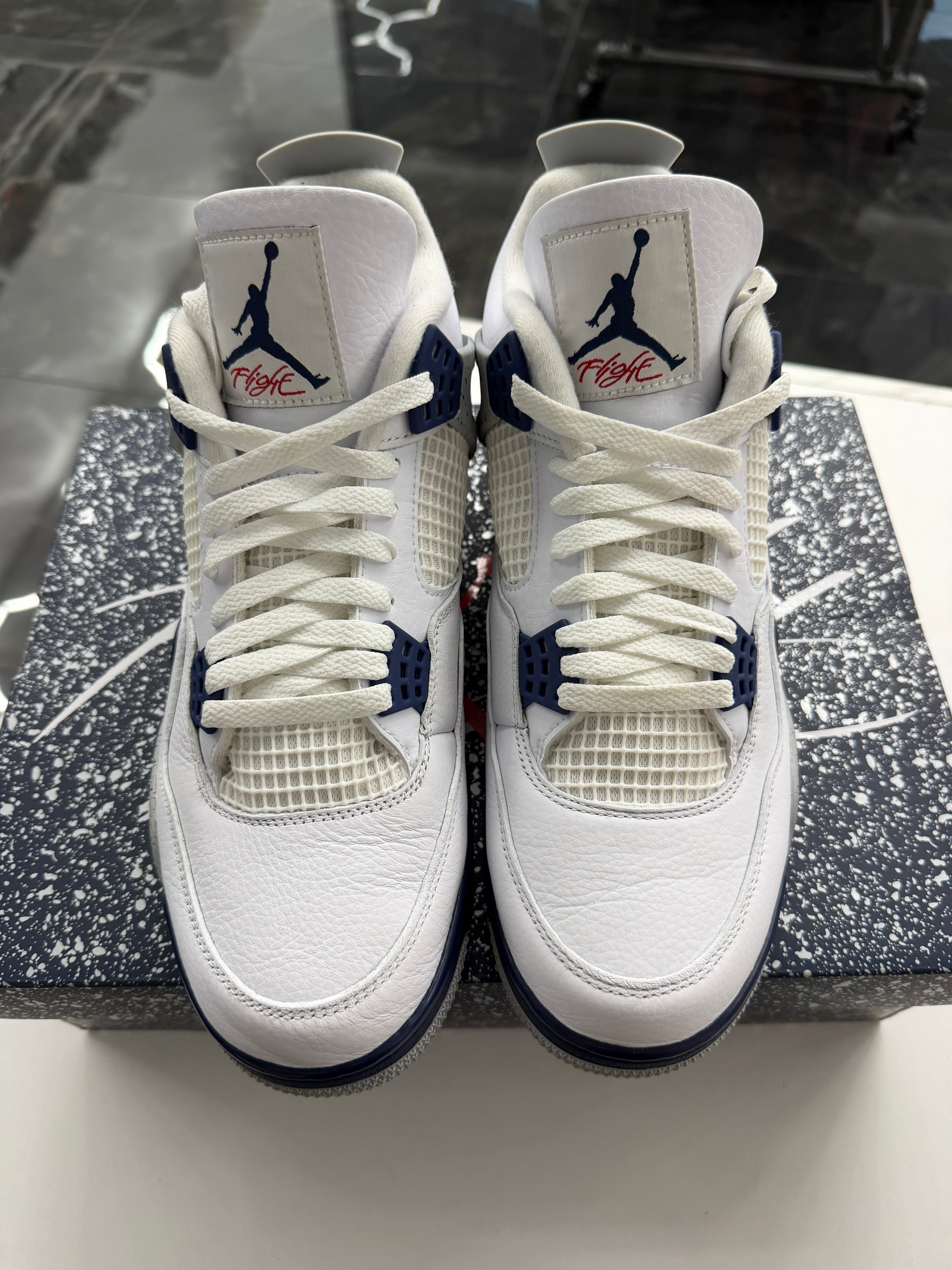 Jordan 4 Retro Midnight Navy
