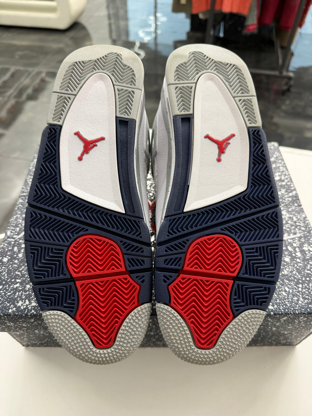 Jordan 4 Retro Midnight Navy