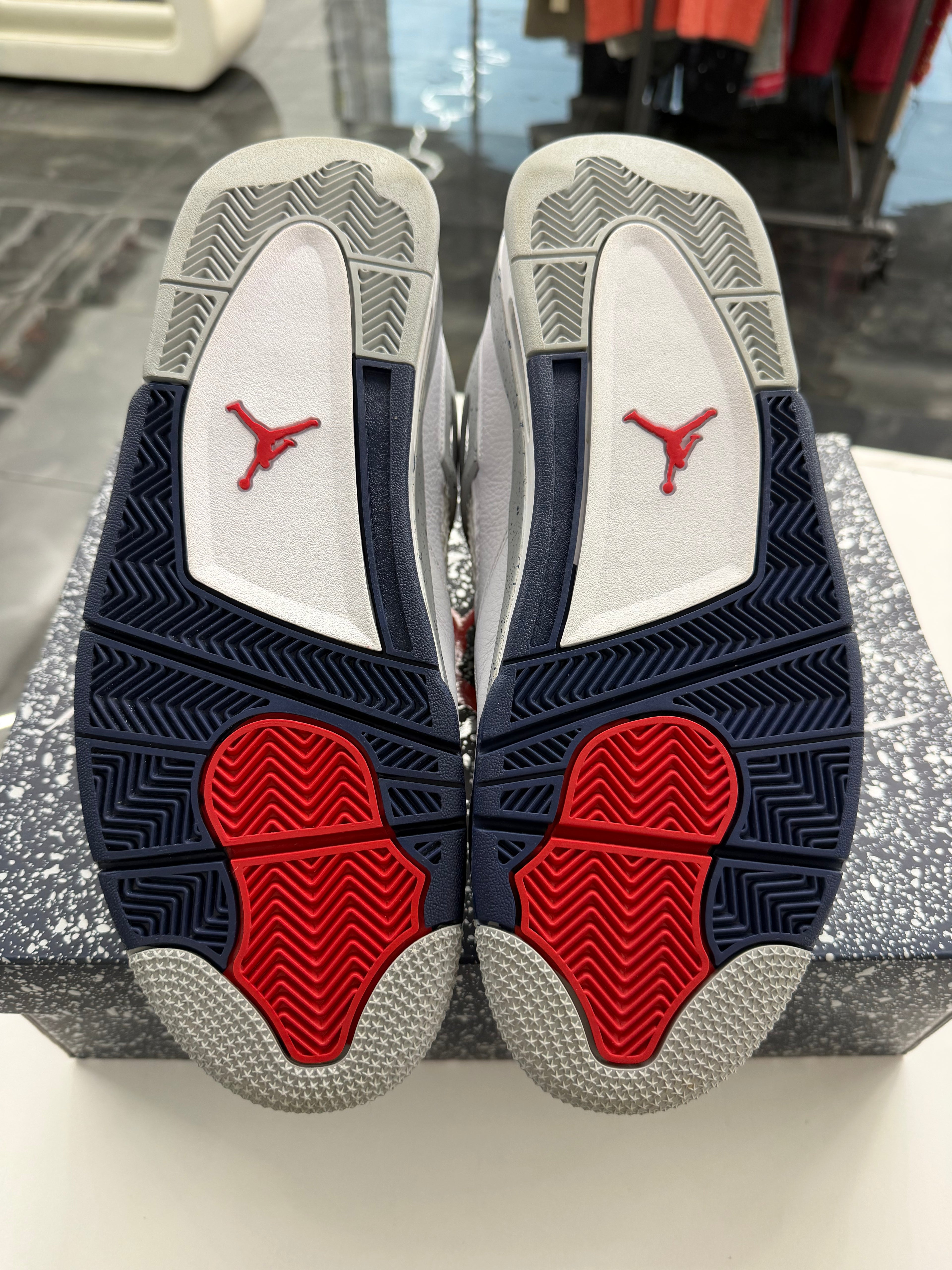 Jordan 4 Retro Midnight Navy