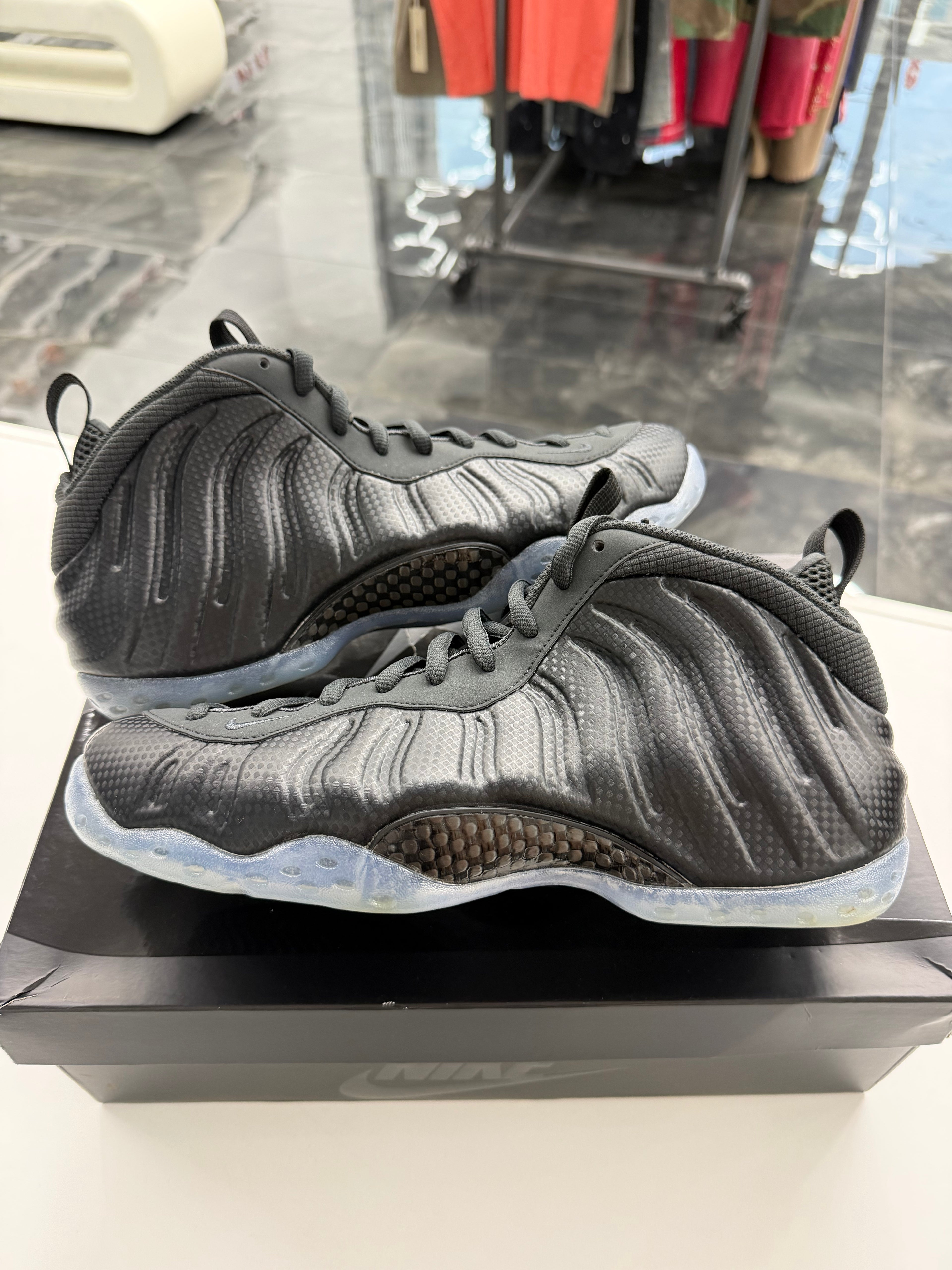 Nike Air Foamposite One Carbon Fiber
