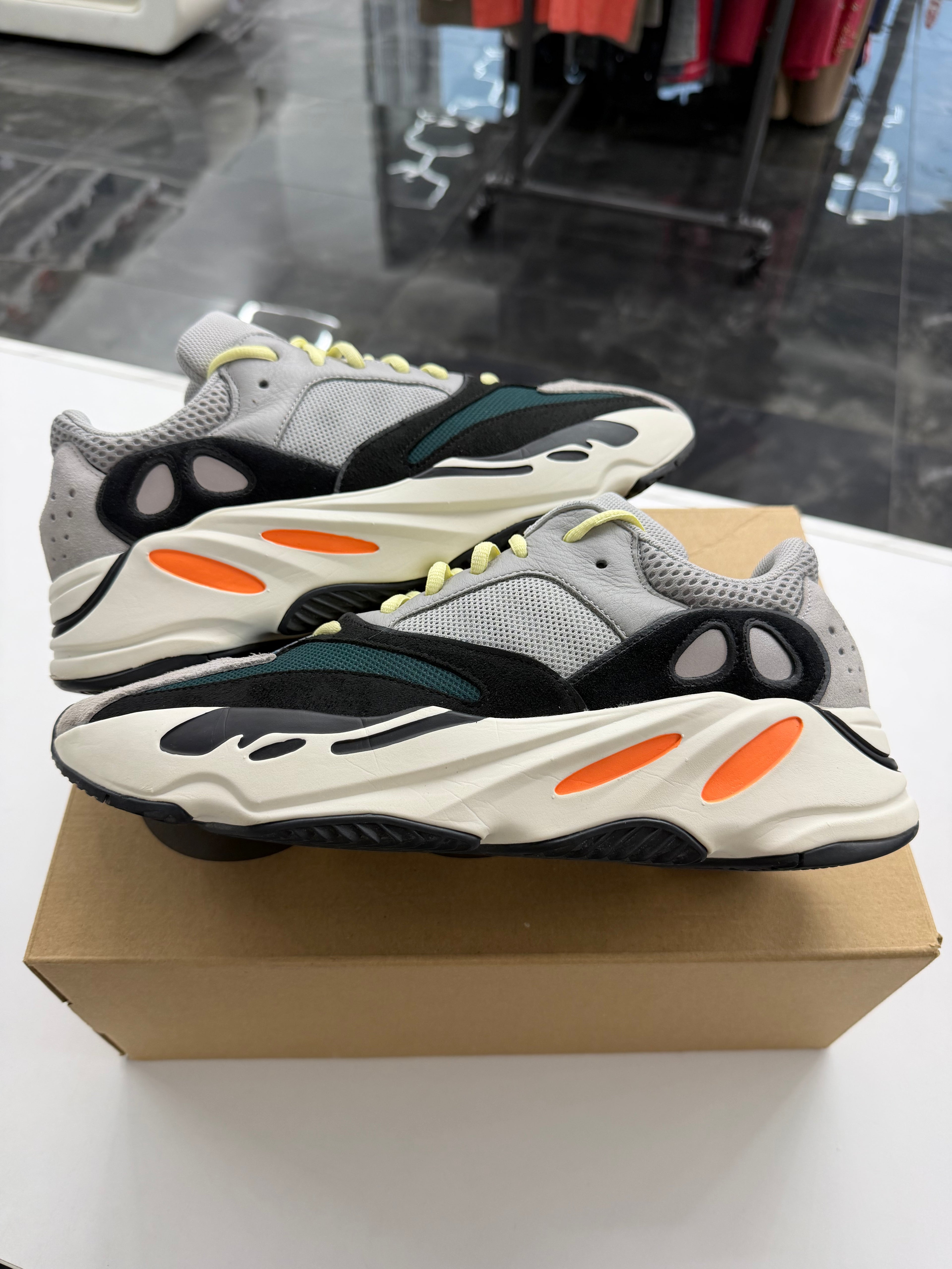 Adidas Yeezy Boost 700 Wave Runner