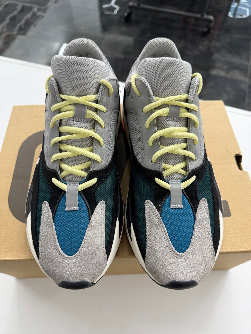 Adidas Yeezy Boost 700 Wave Runner